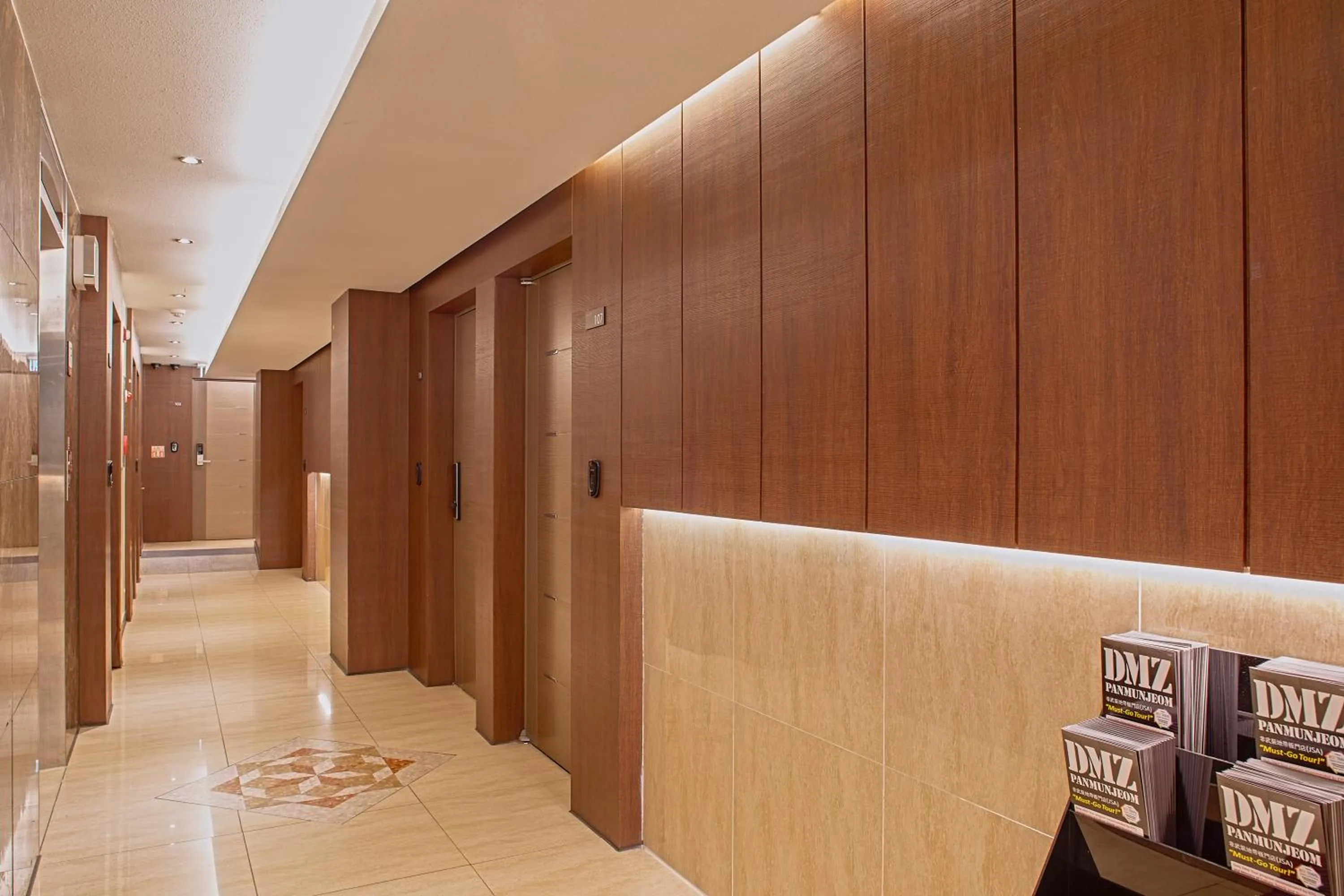 Lobby or reception in Namsan Hill Hotel