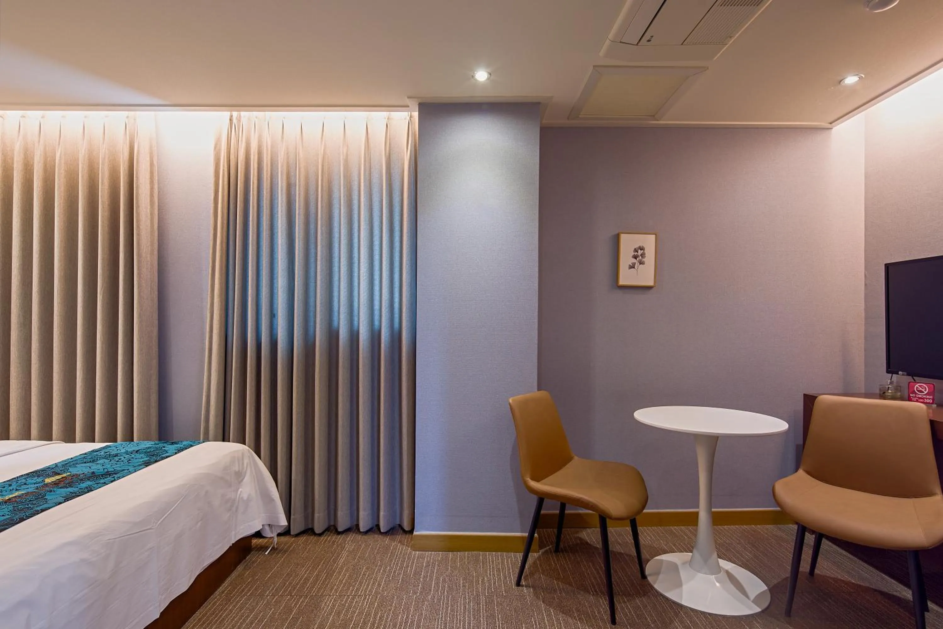 Area and facilities, Bed in Namsan Hill Hotel