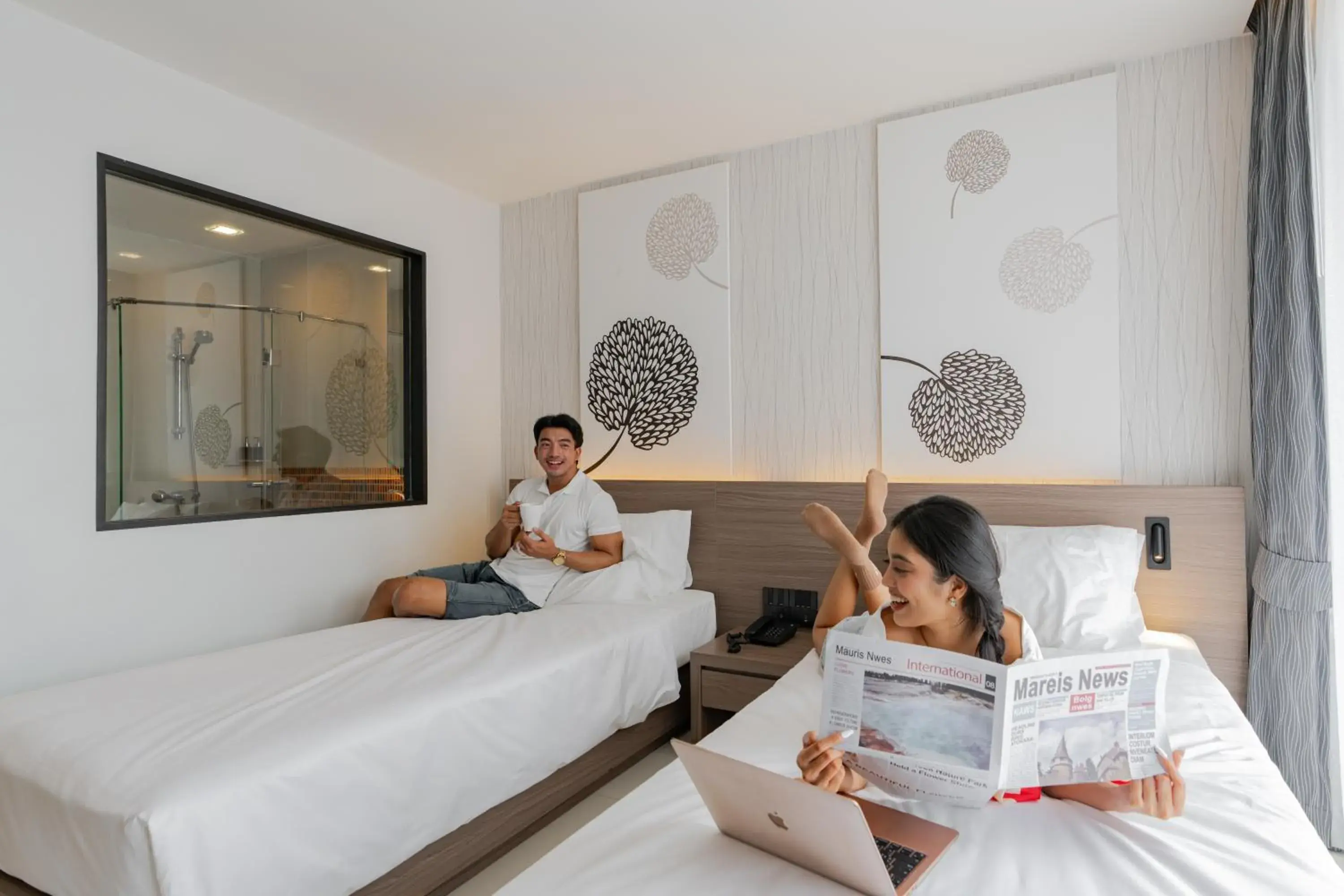 Superior Twin Balcony in Citrus Patong Hotel by Compass Hospitality Superior Twin Balcony in Citrus Patong Hotel by Compass Hospitality