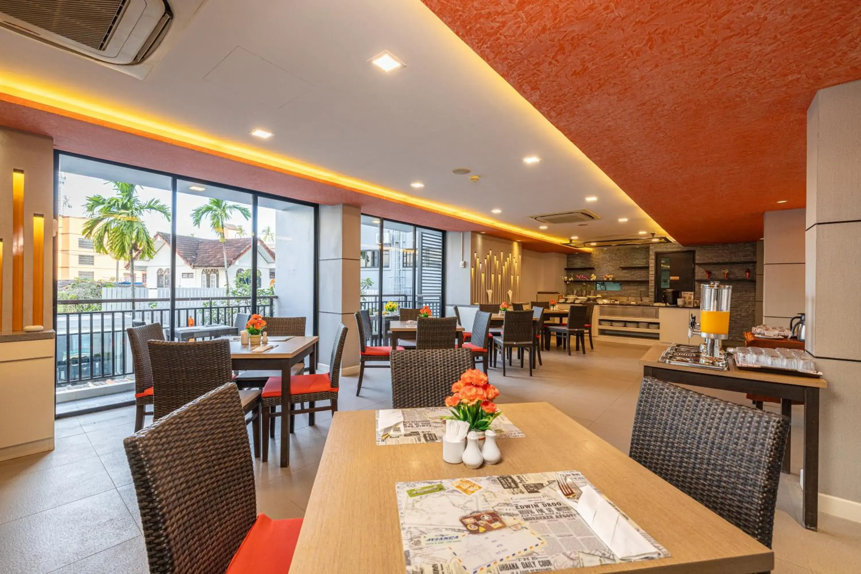 Restaurant/places to eat in Citrus Patong Hotel by Compass Hospitality Restaurant/places to eat in Citrus Patong Hotel by Compass Hospitality