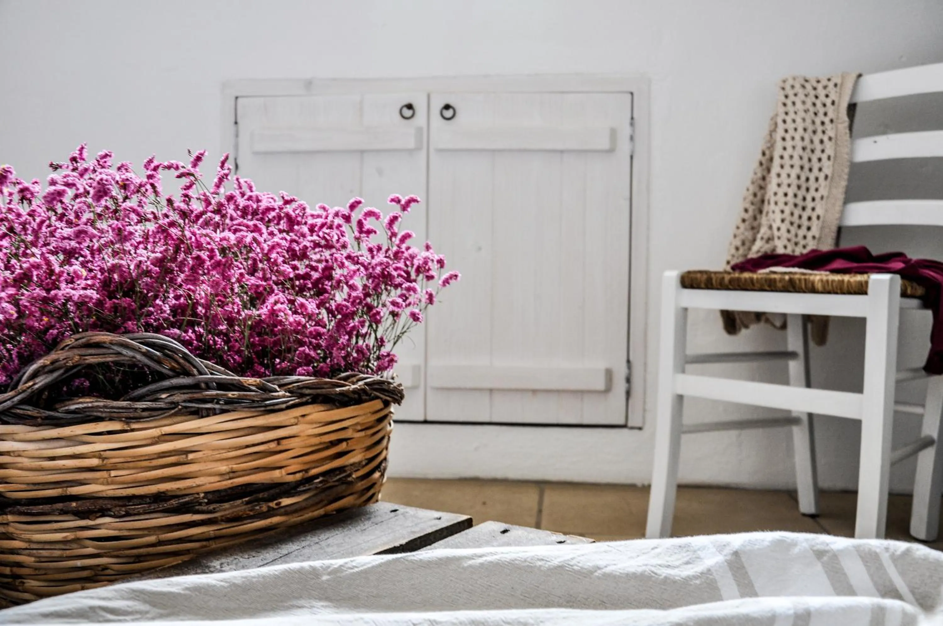 Decorative detail, Bed in Masseria Uccio