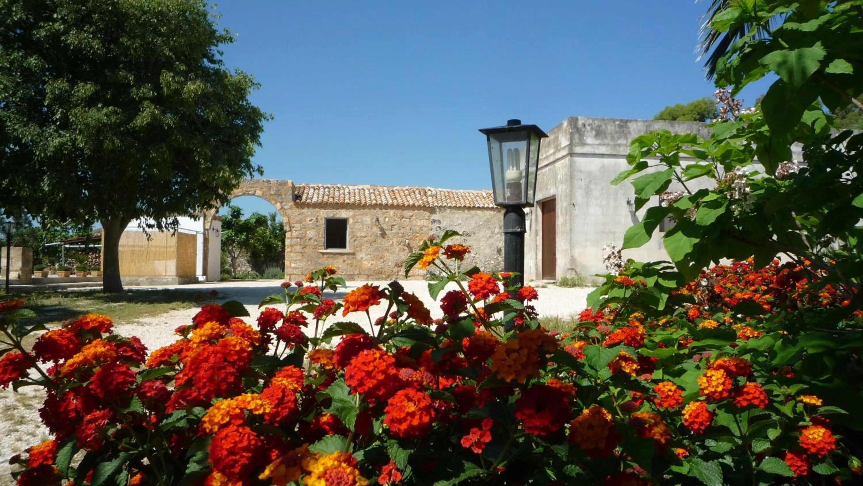Facade/entrance in Masseria Uccio
