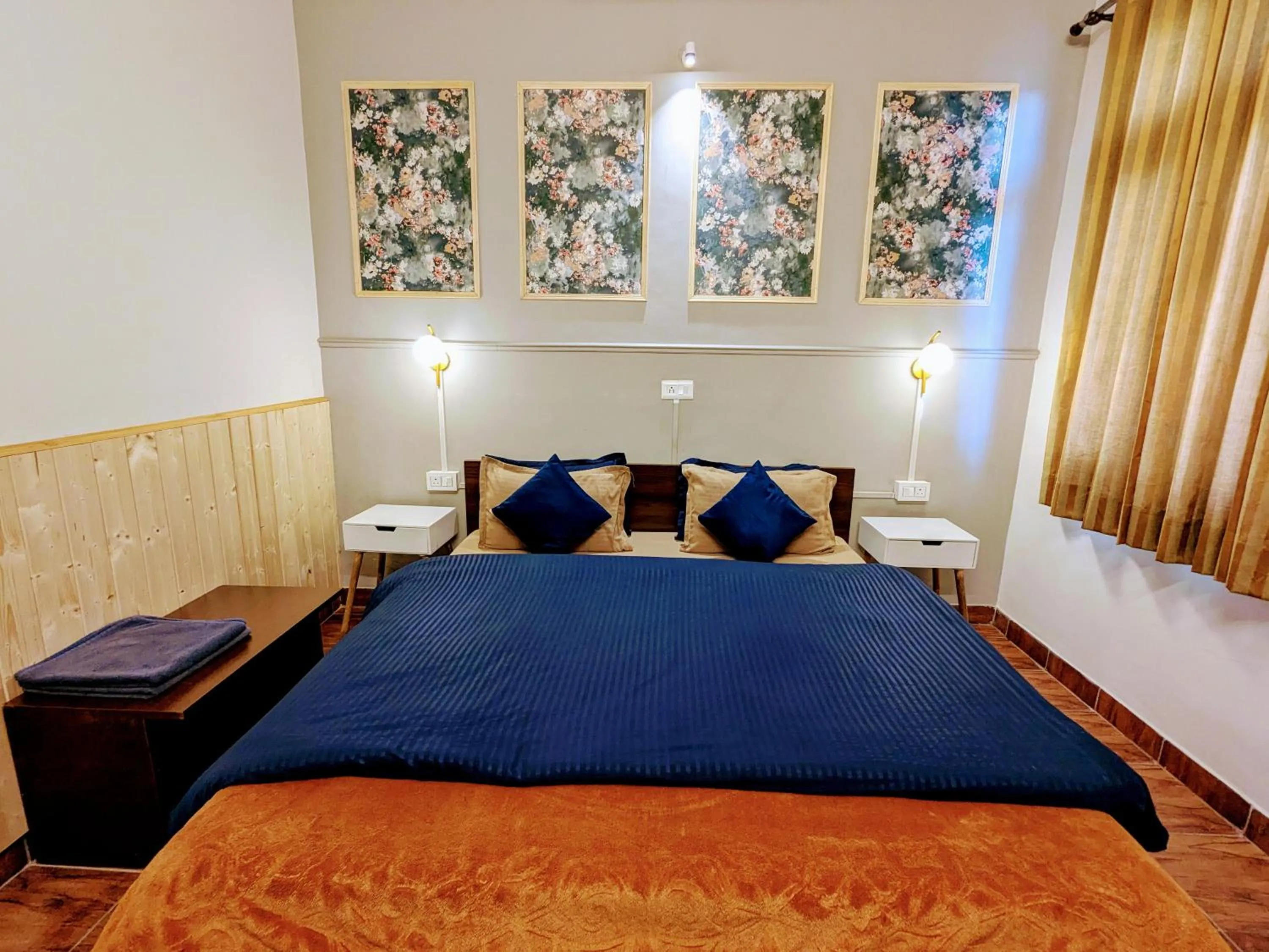 Photo of the whole room, Bed in The Trippy Tribe