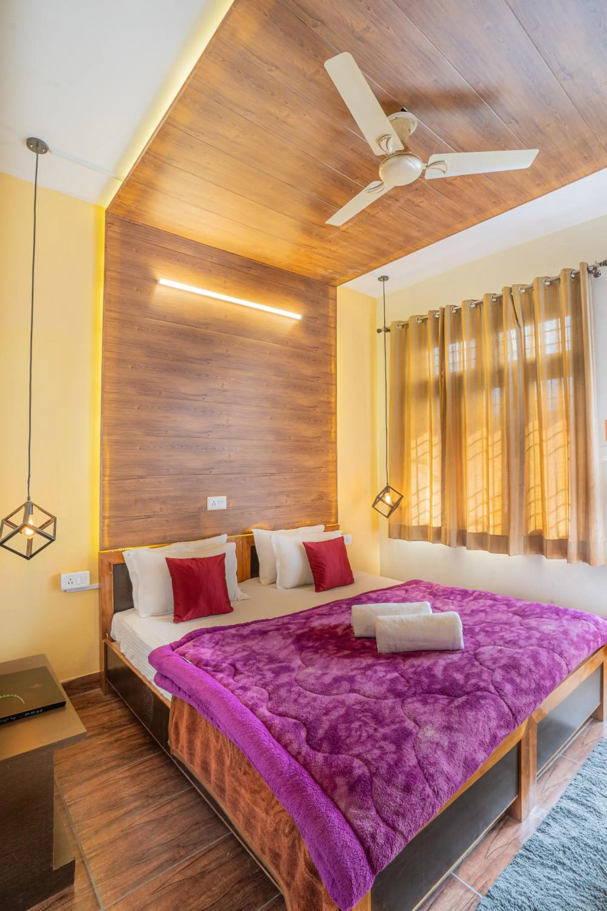 Photo of the whole room, Bed in The Trippy Tribe