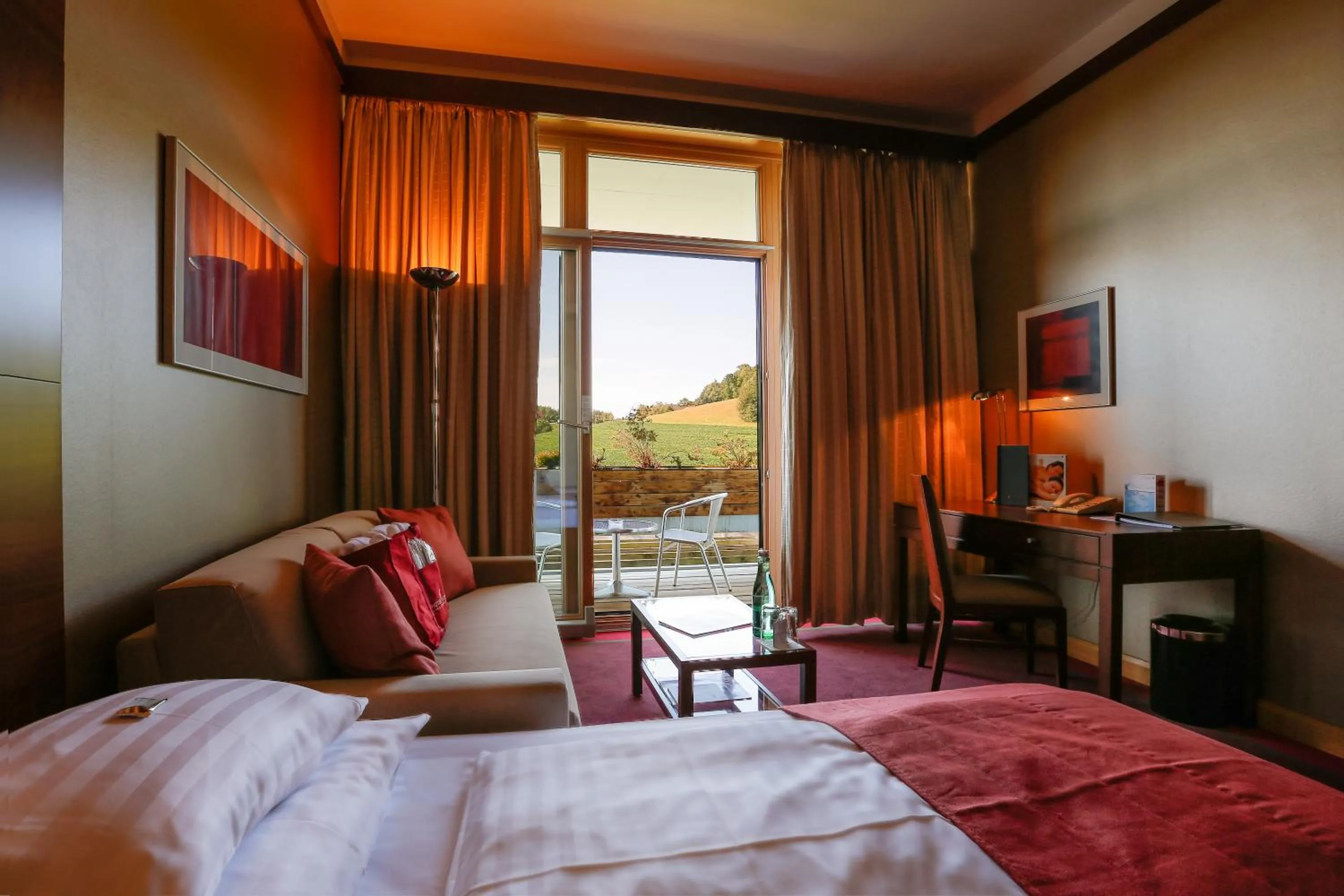 Photo of the whole room, Bed in Das Sonnreich - Thermenhotel Loipersdorf