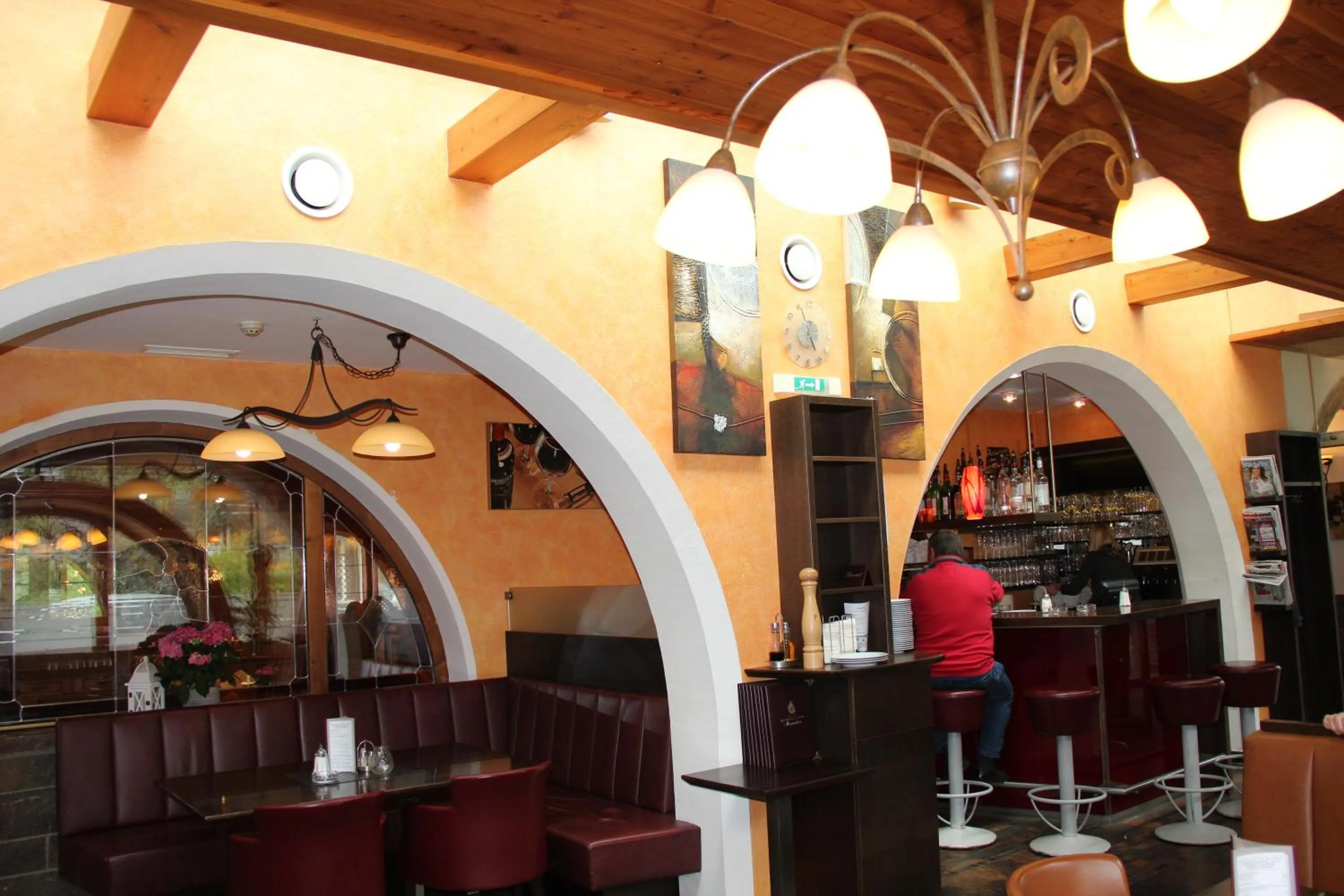 Lounge or bar in Hotel Tyrolis