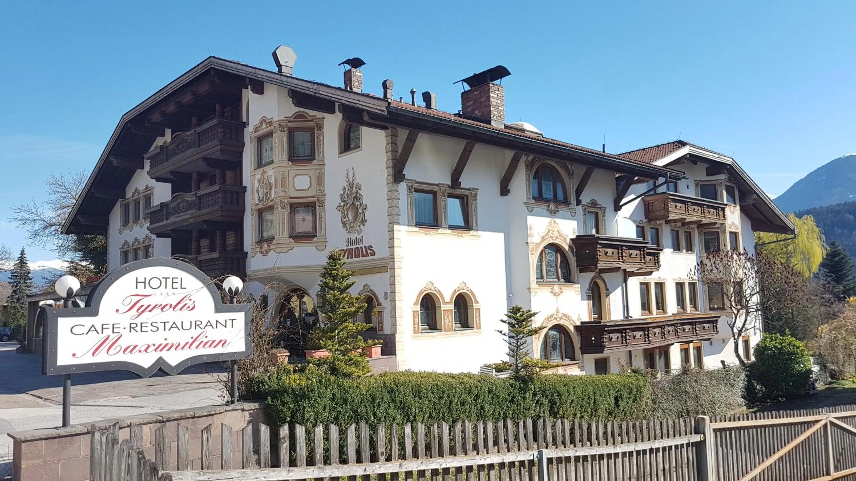 Spring in Hotel Tyrolis