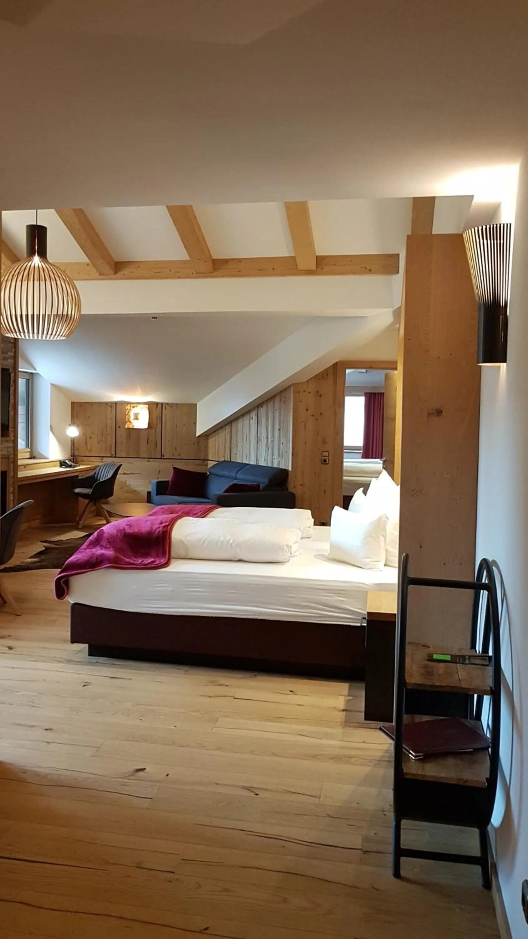 Bed in Hotel Tyrolis