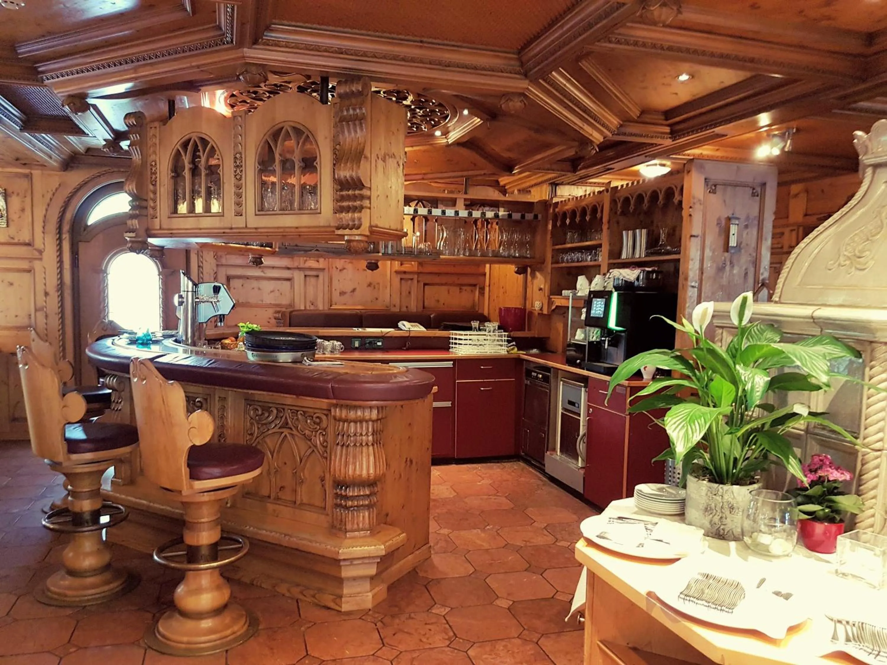 Restaurant/places to eat in Hotel Tyrolis