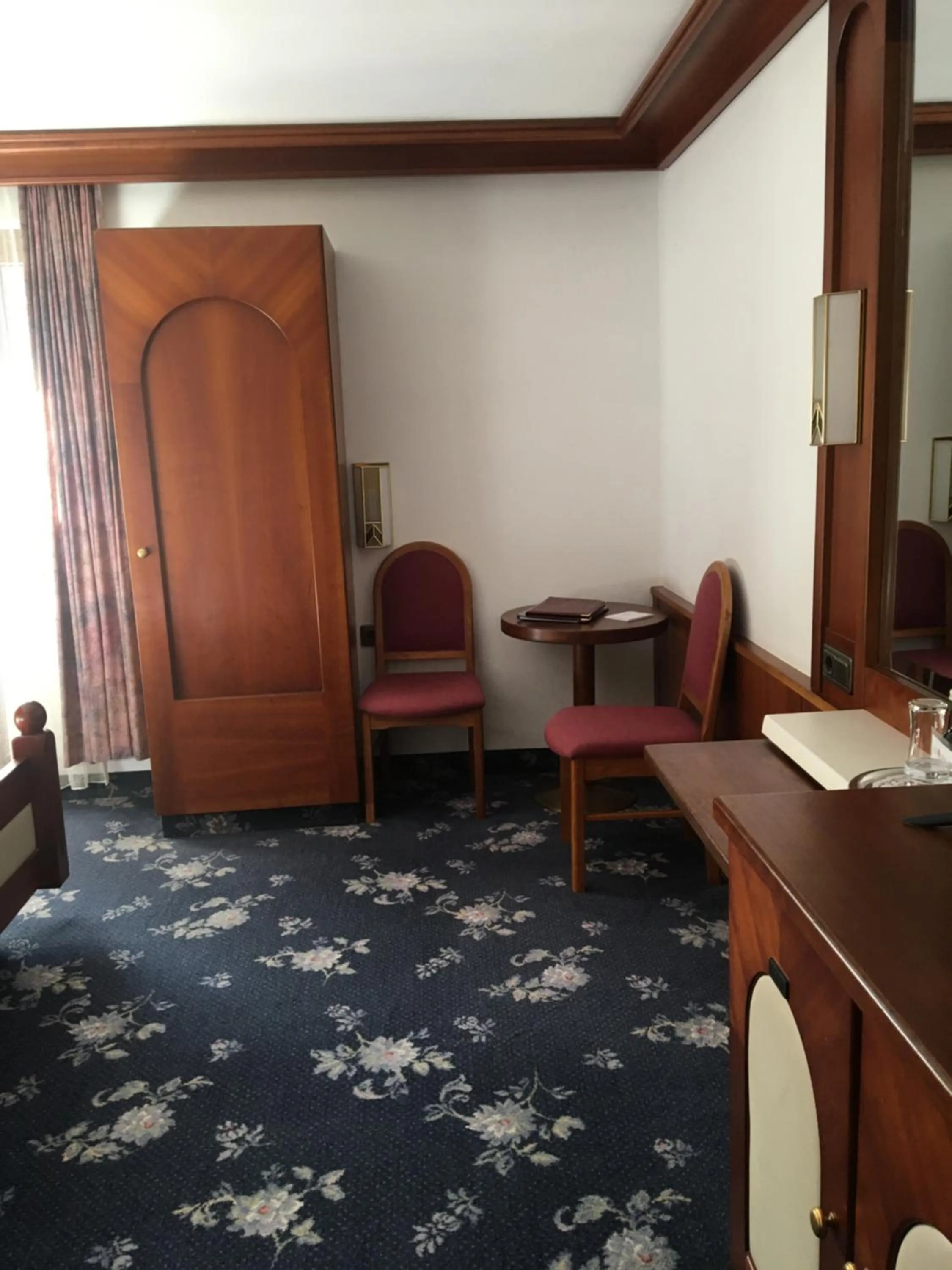 Seating area in Hotel Tyrolis