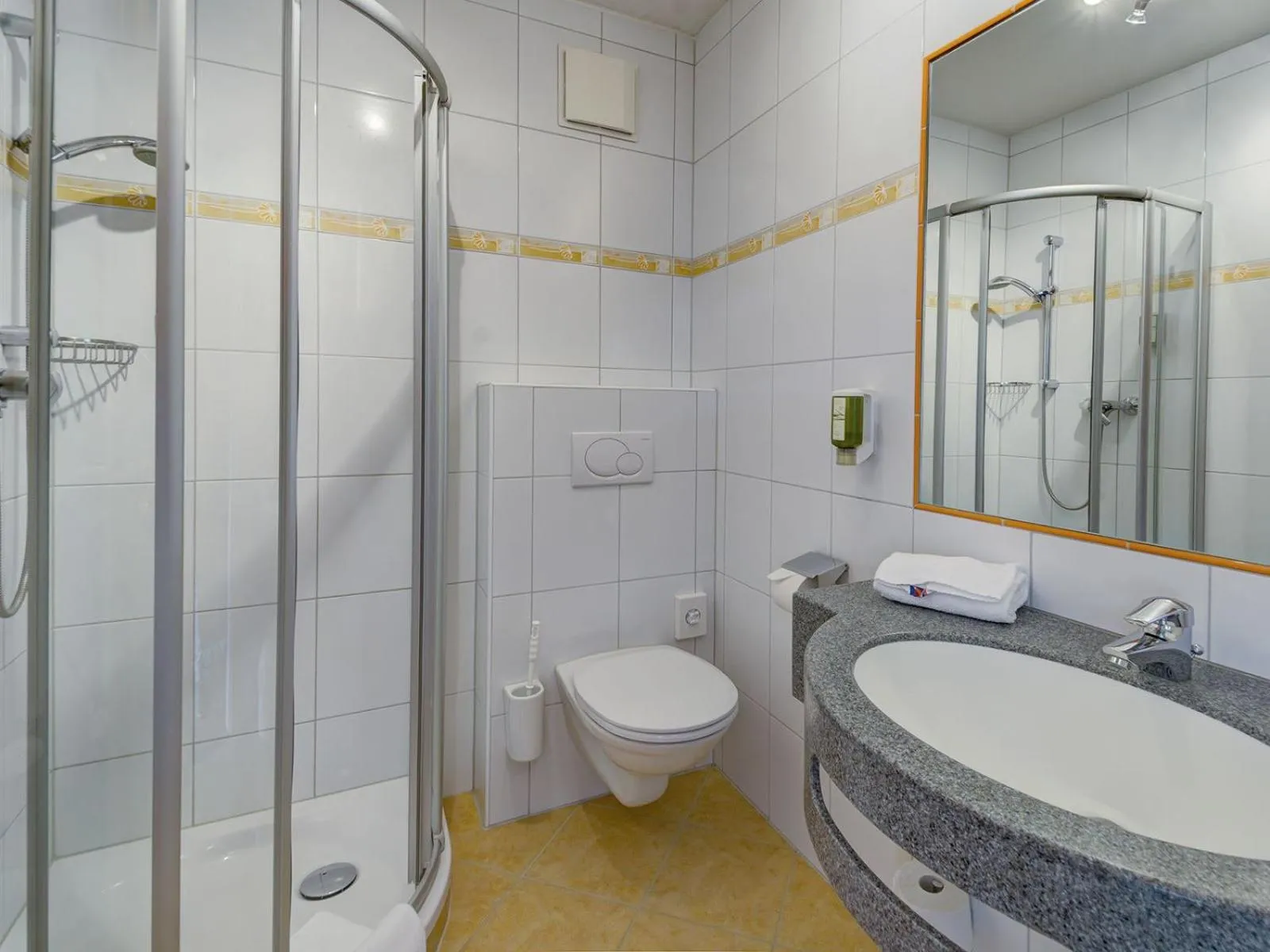 Bathroom in VÖTTER'S HOTEL in Kaprun am Kitzsteinhorn - Skibus direkt