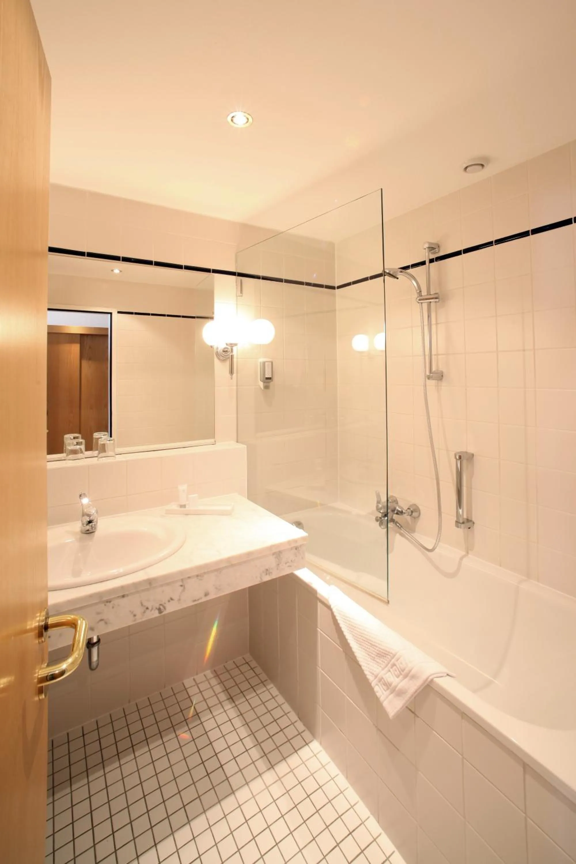 Bathroom in Hotel & Appartements Oberhofer