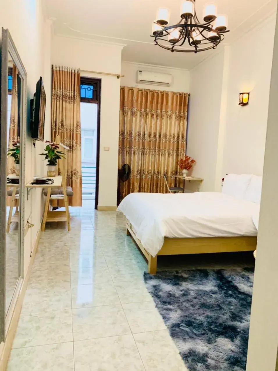 View (from property/room), Bed in Lumos Home Ha noi View (from property/room), Bed in Lumos Home Ha noi