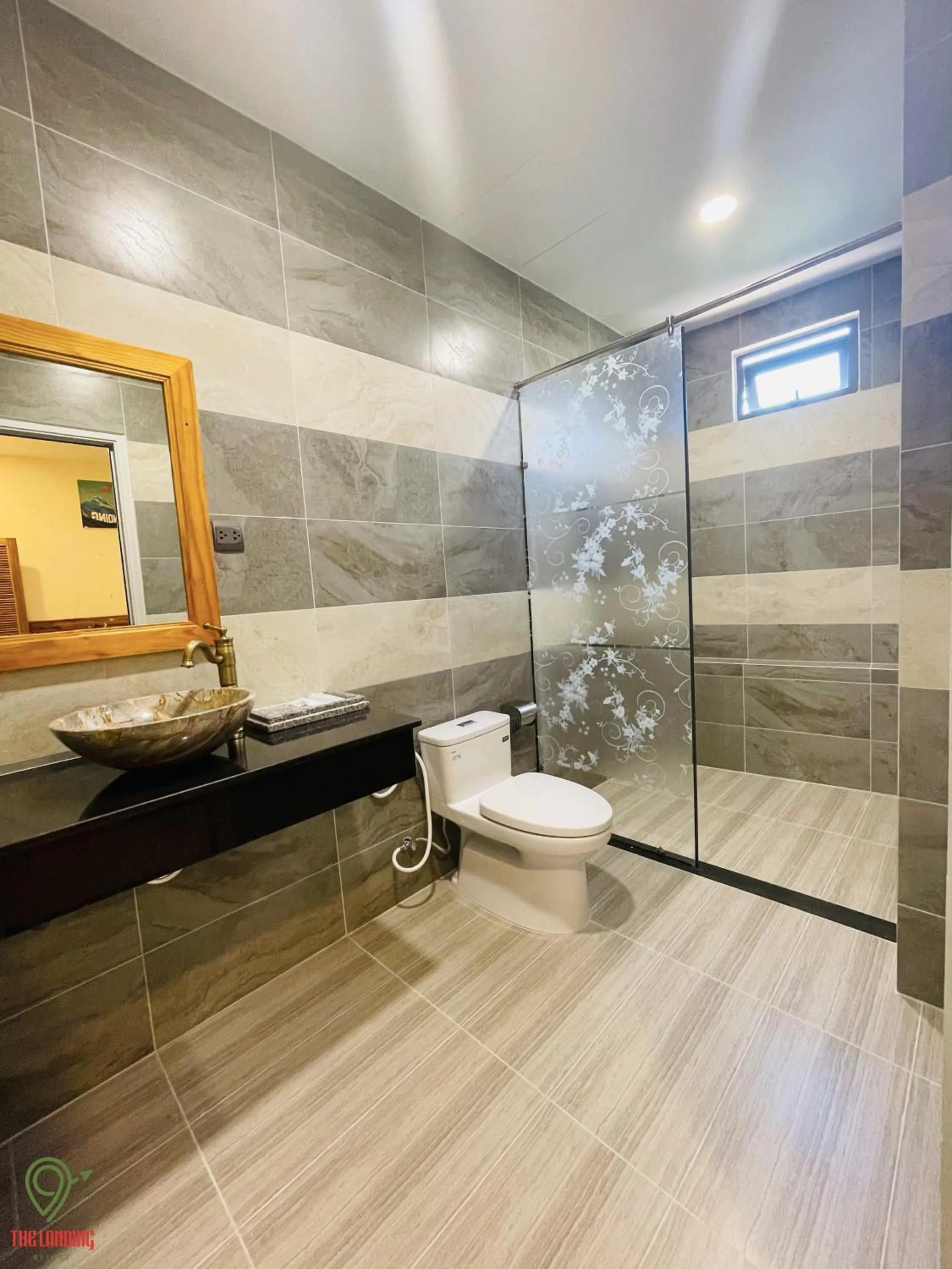 Shower in The Landing Resort