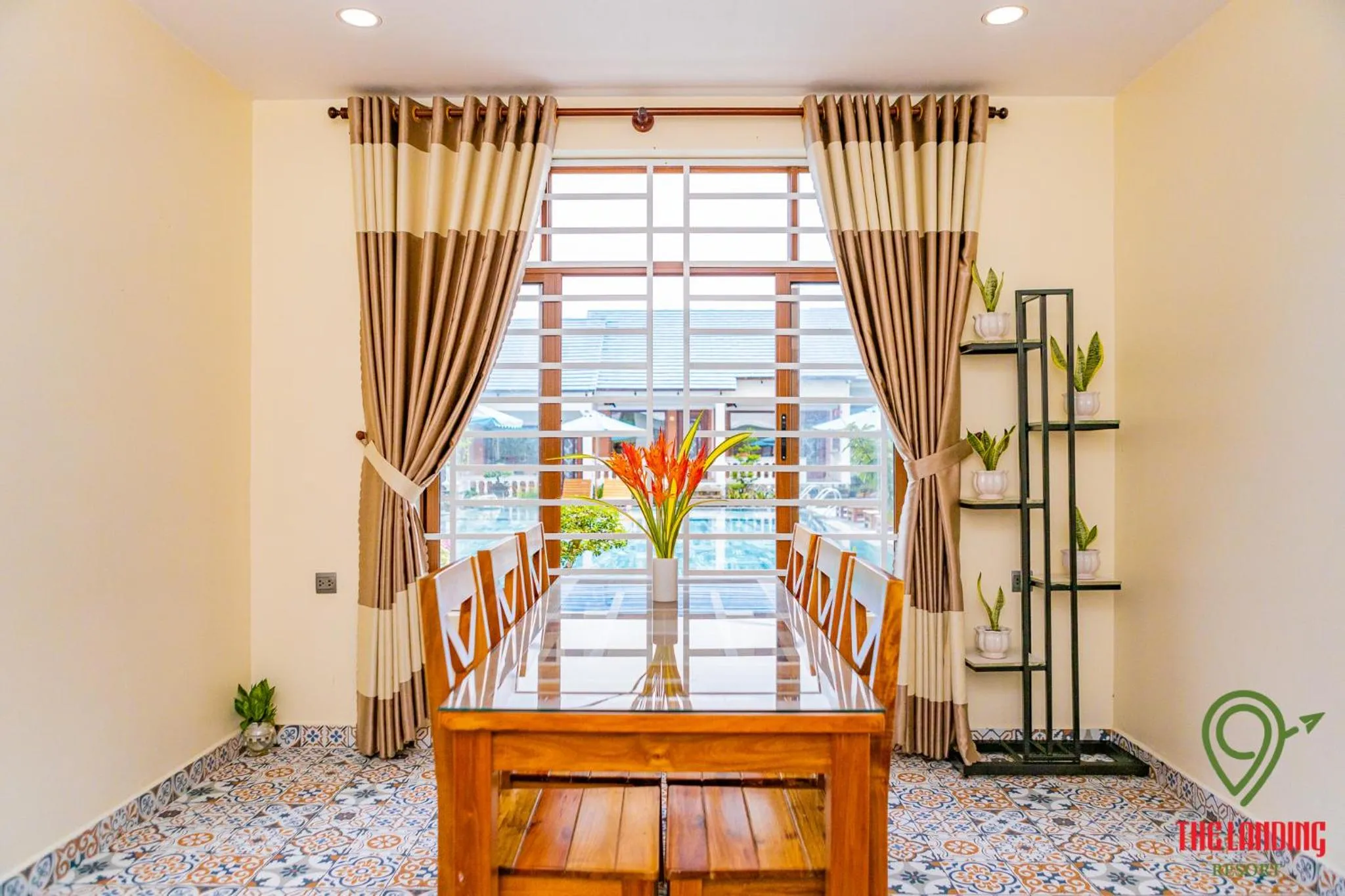 Dining area in The Landing Resort