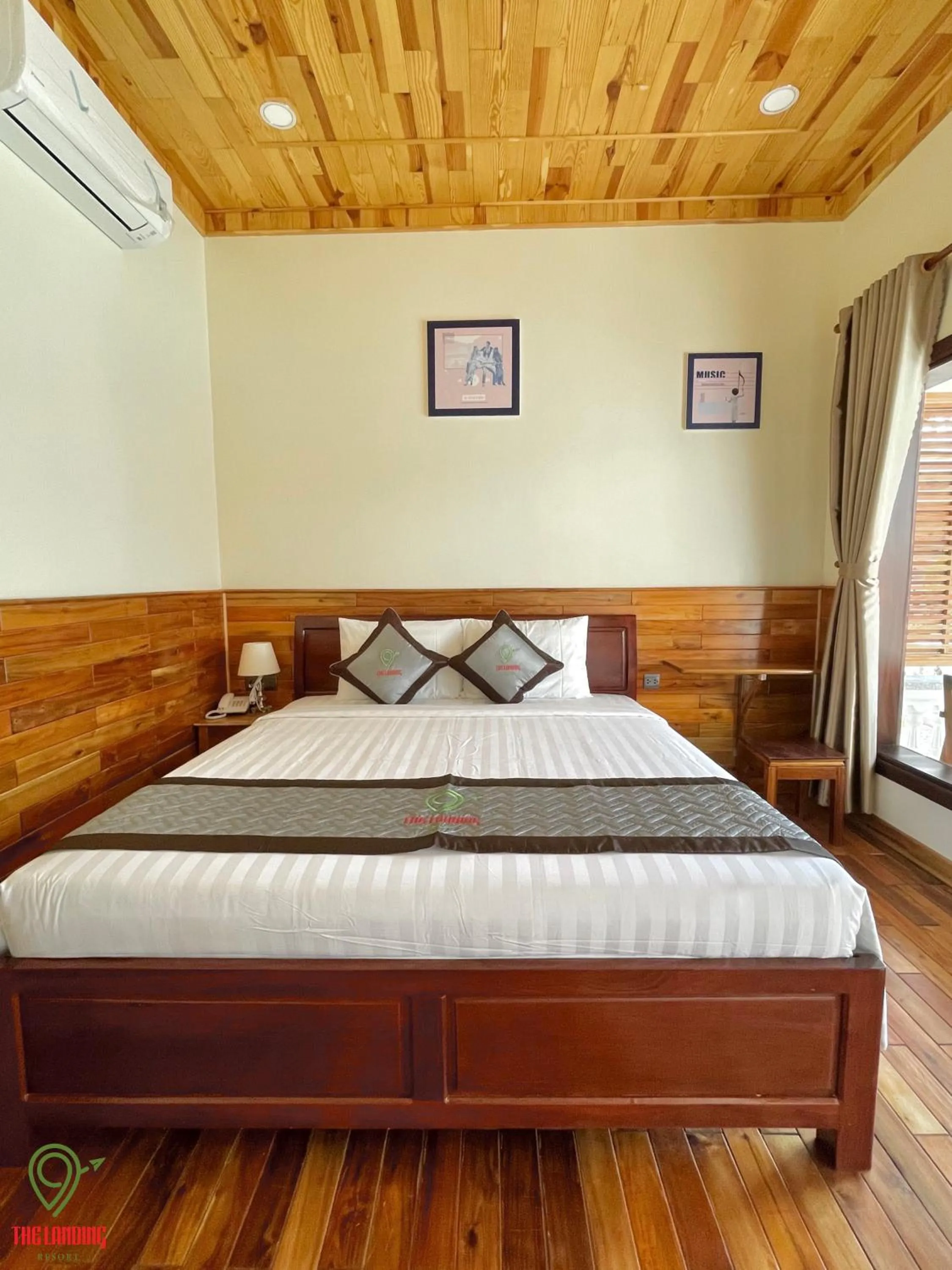 Bed in The Landing Resort