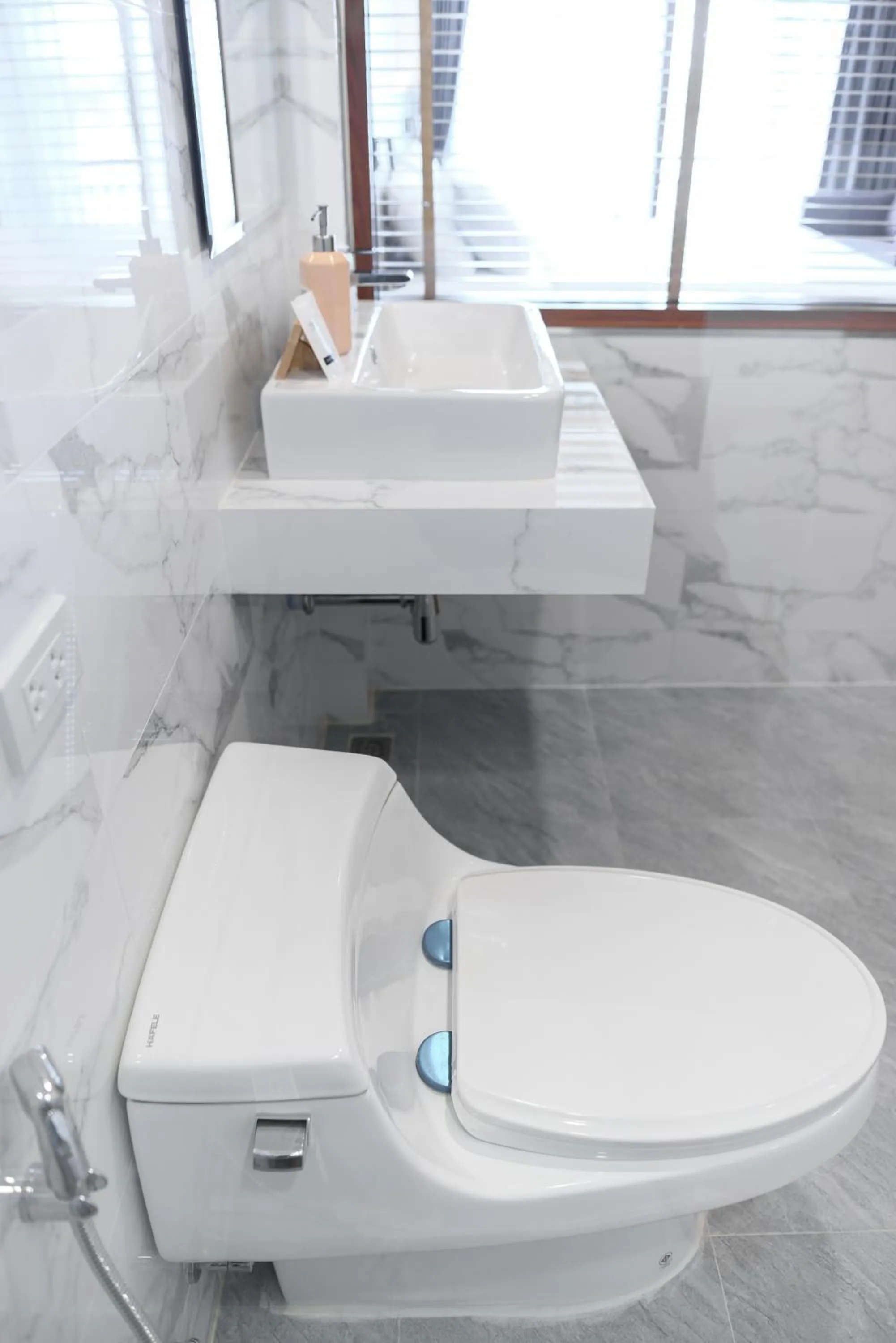 Bathroom in Chiangkhan River Walk Hotel