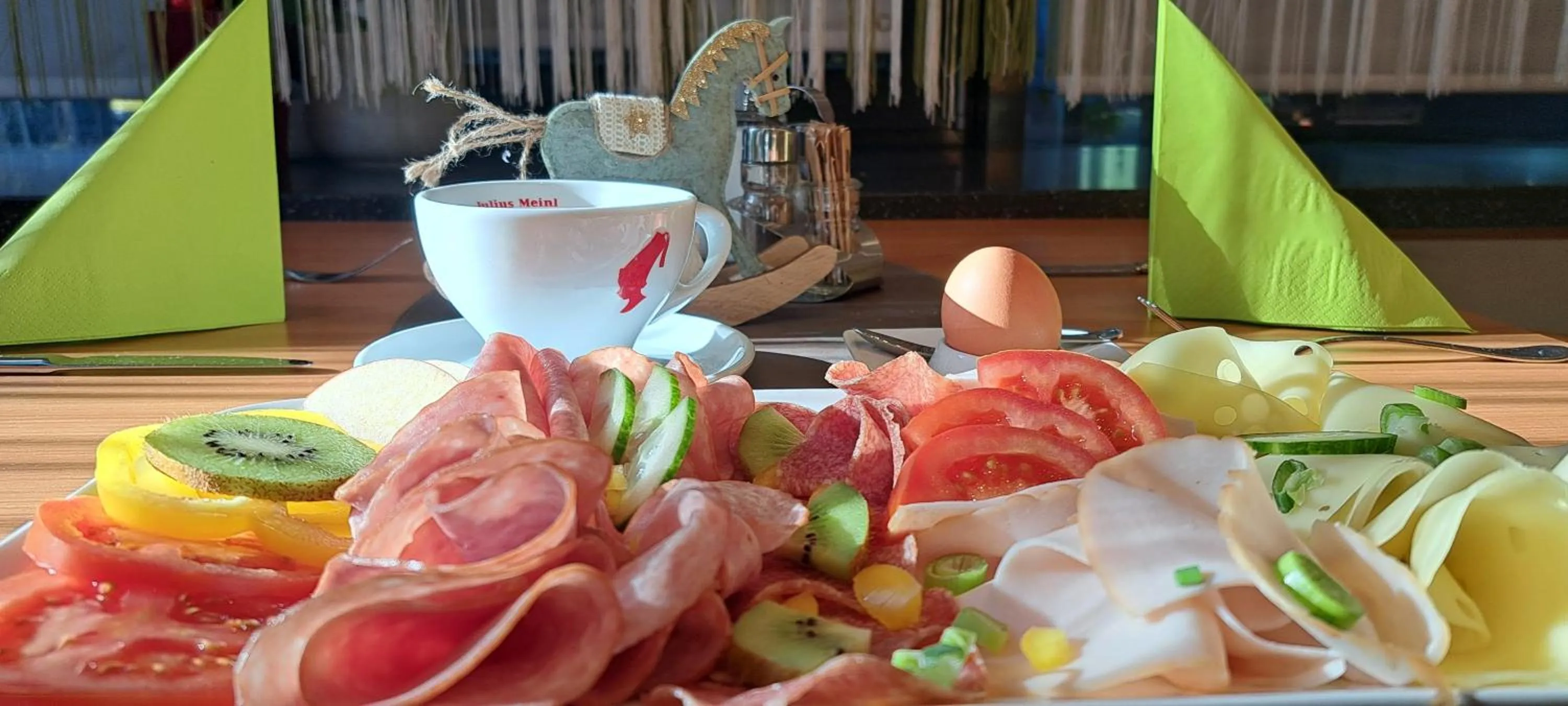 Breakfast in Hotel Stoiser Graz -Parkplatz inbegriffen!