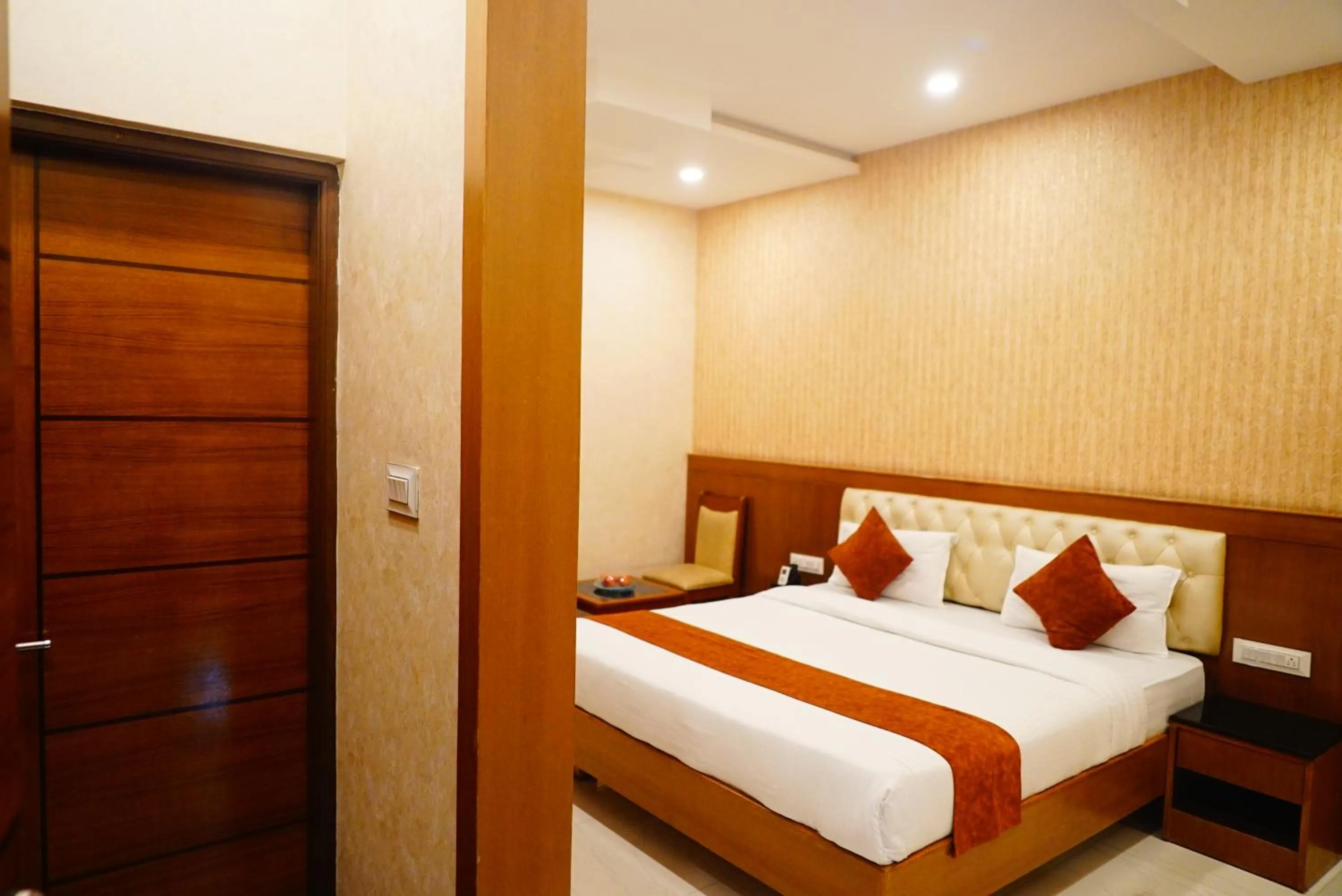 Bedroom, Bed in THE GRAND CORAL