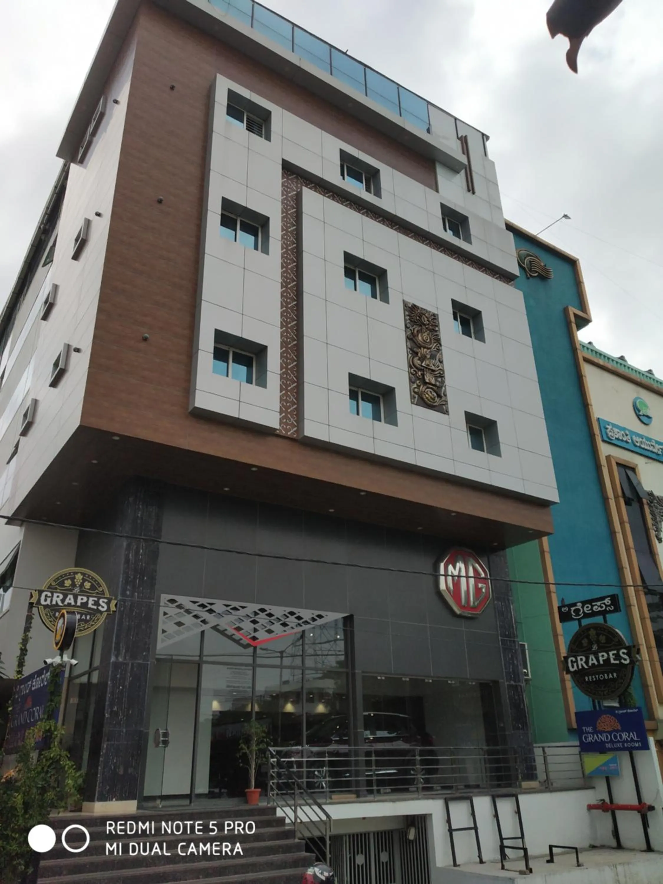 Property building in THE GRAND CORAL