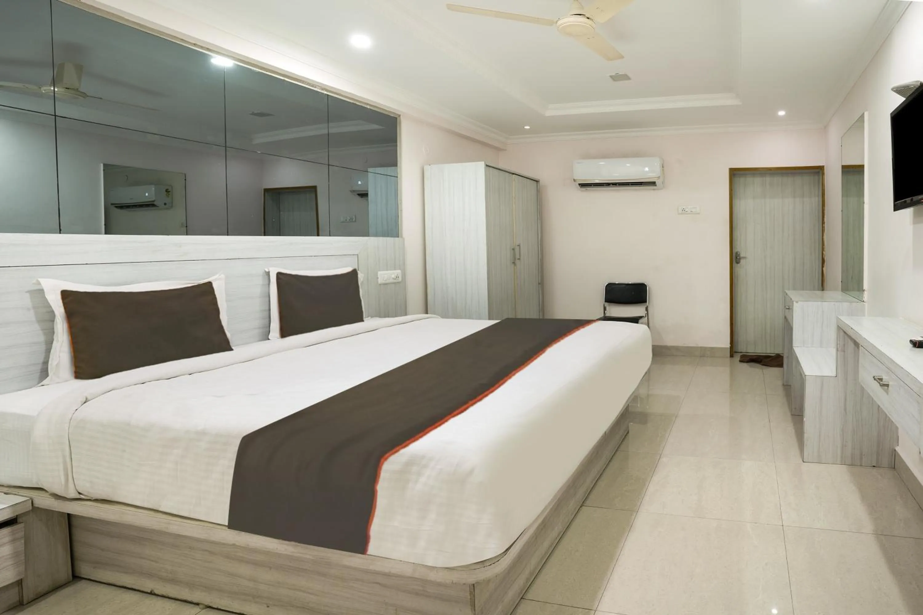 Bedroom in Collection O Avm Castle