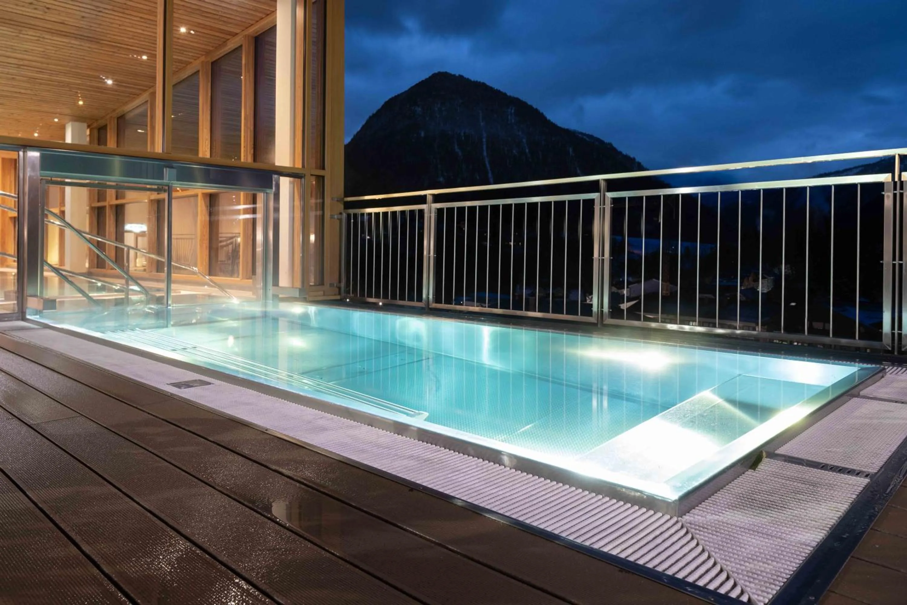 Swimming pool in SPA Hotel Erzherzog Johann