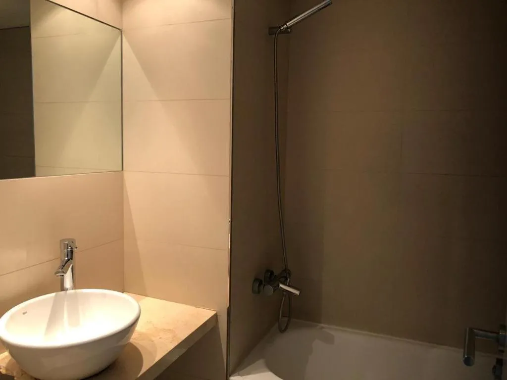 Quartier San Telmo Luxury Pool Gym & Spa, piscina climatizada