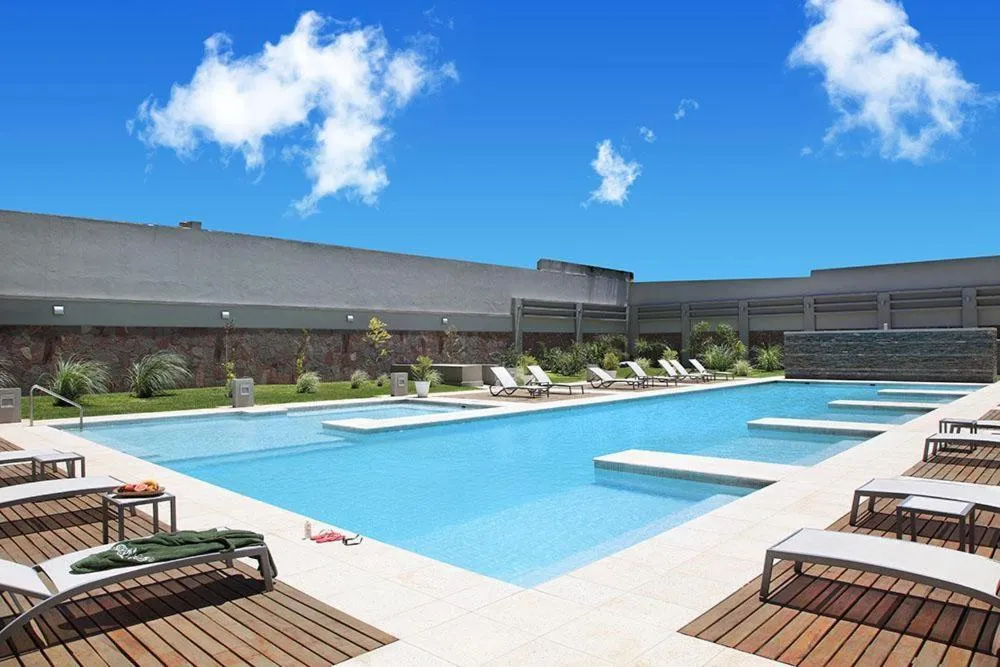 Quartier San Telmo Luxury Pool Gym & Spa, piscina climatizada