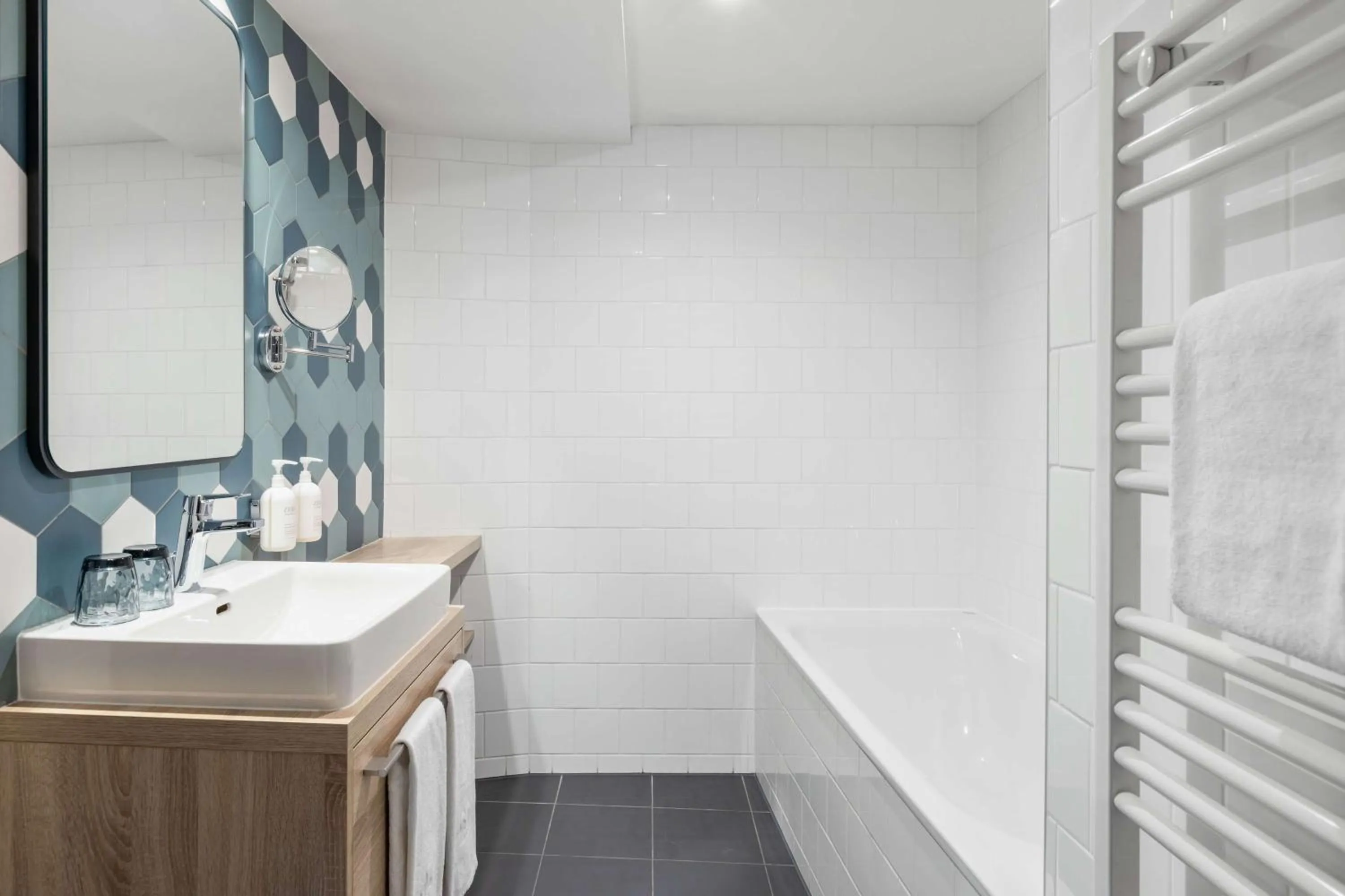 Bathroom in Spark by Hilton Vienna Messe Prater