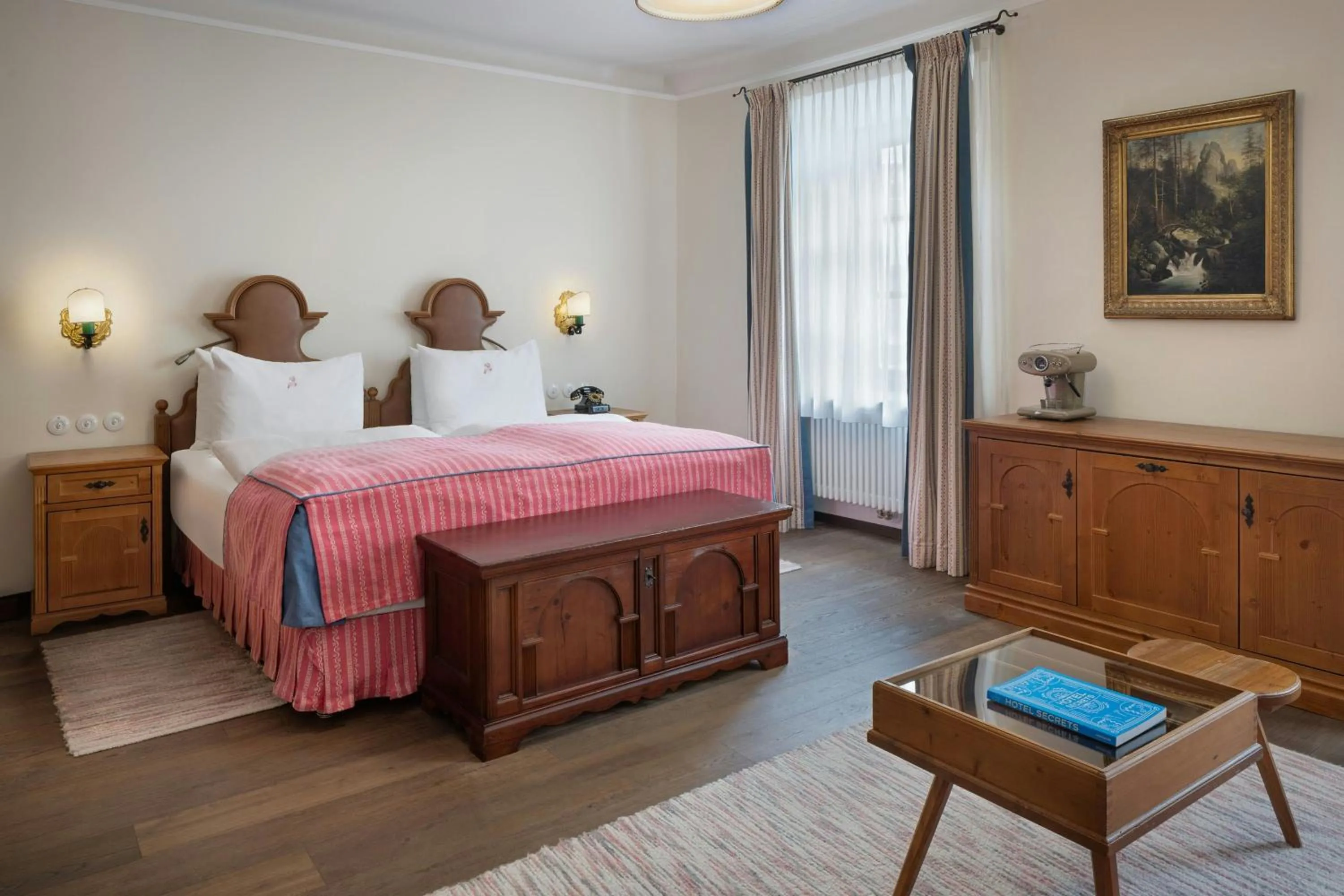 Photo of the whole room, Bed in Hotel Goldener Hirsch, A Luxury Collection Hotel, Salzburg