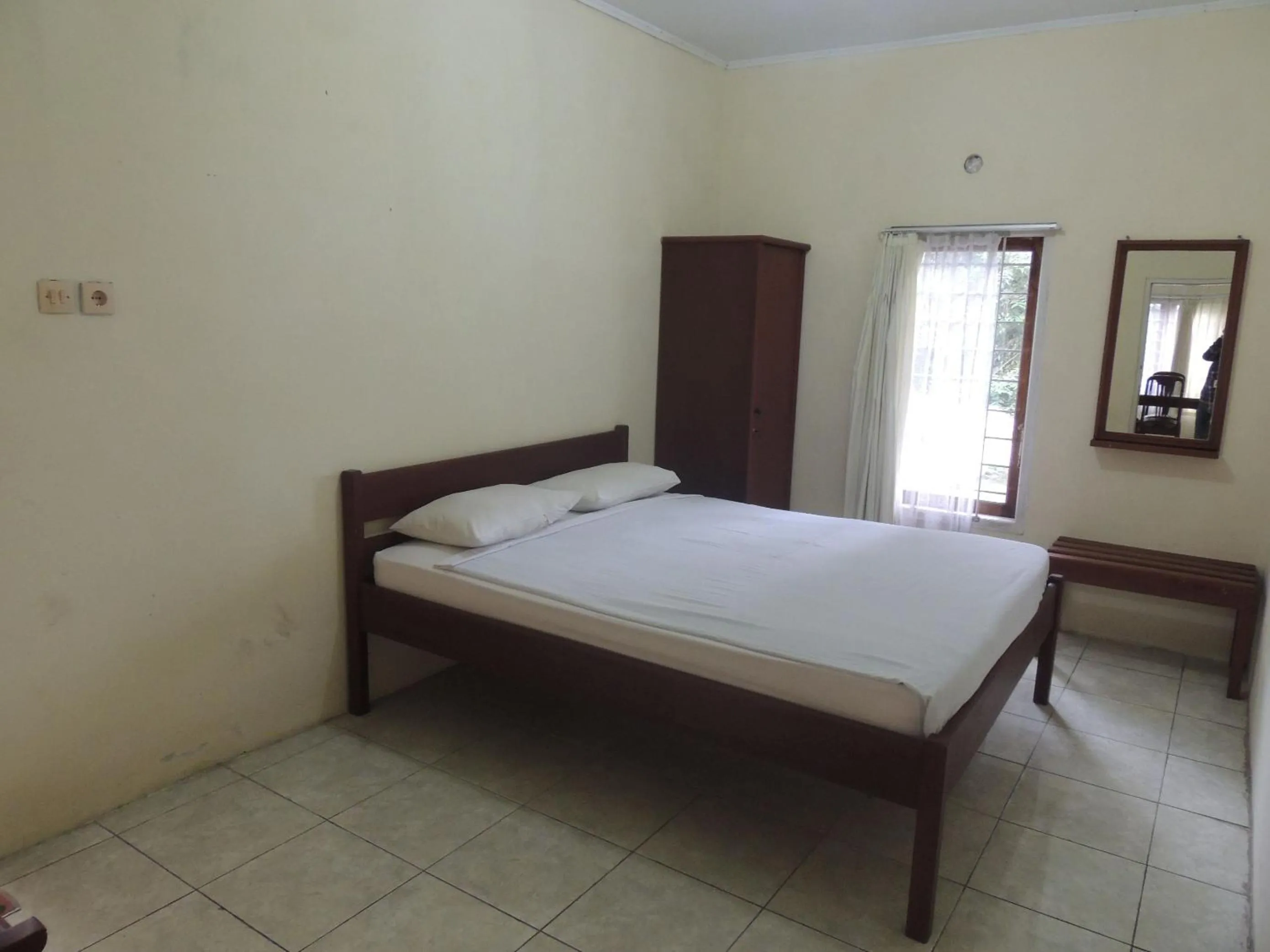 Photo of the whole room in Resort Agrowisata Perkebunan Tambi