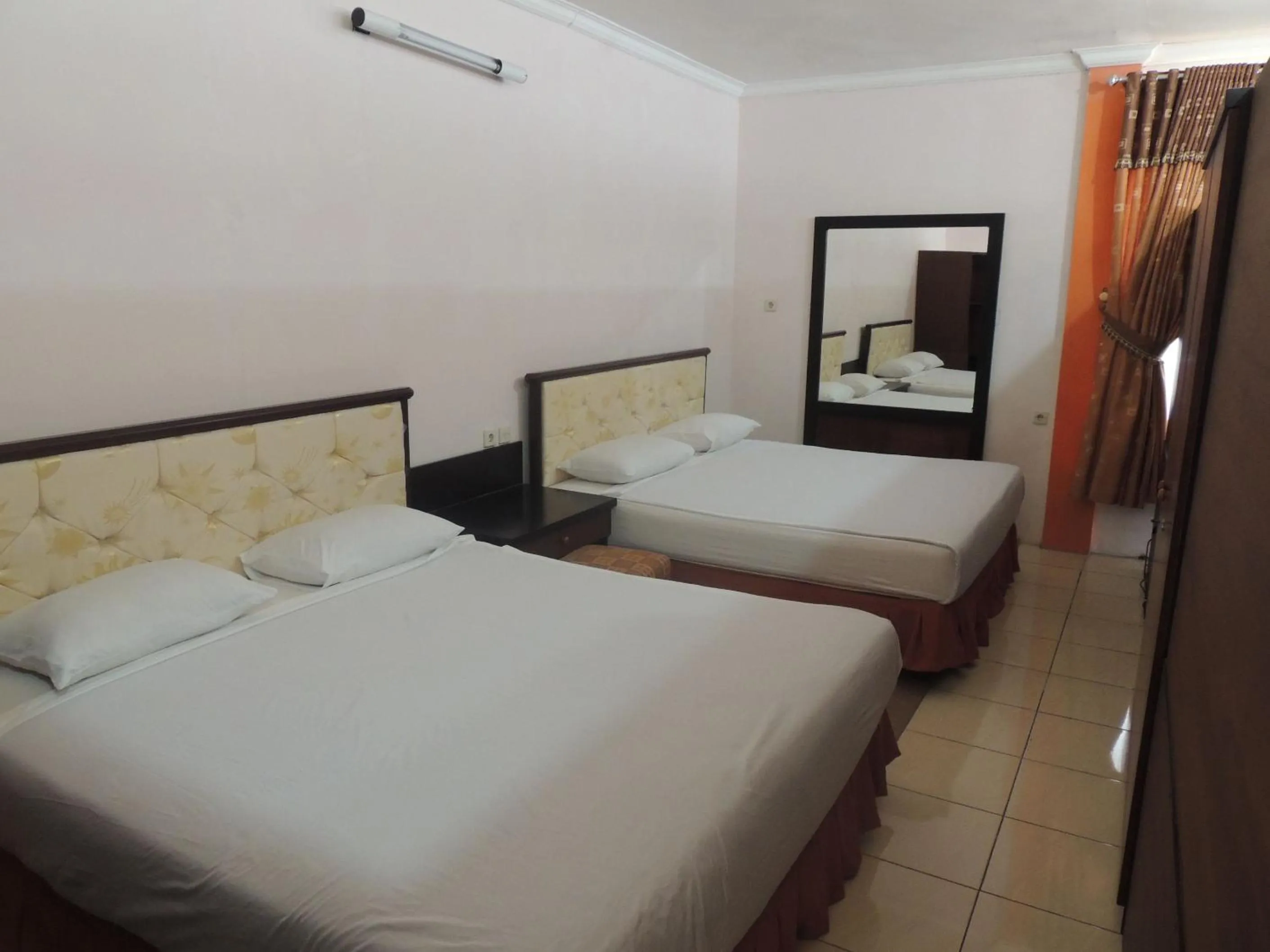 Photo of the whole room in Resort Agrowisata Perkebunan Tambi