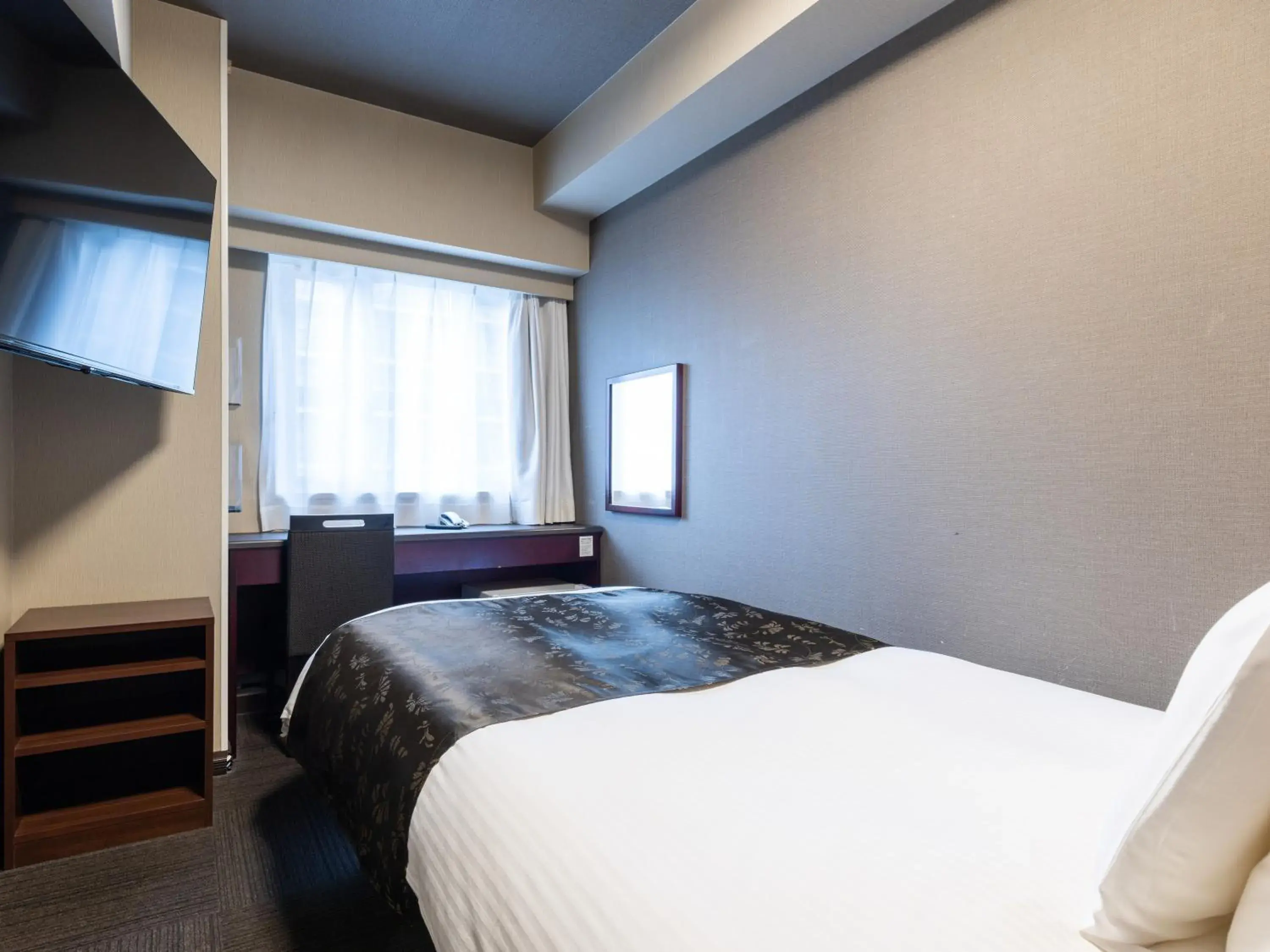 Photo of the whole room, Bed in APA Hotel Chibachuo Ekimae Photo of the whole room, Bed in APA Hotel Chibachuo Ekimae