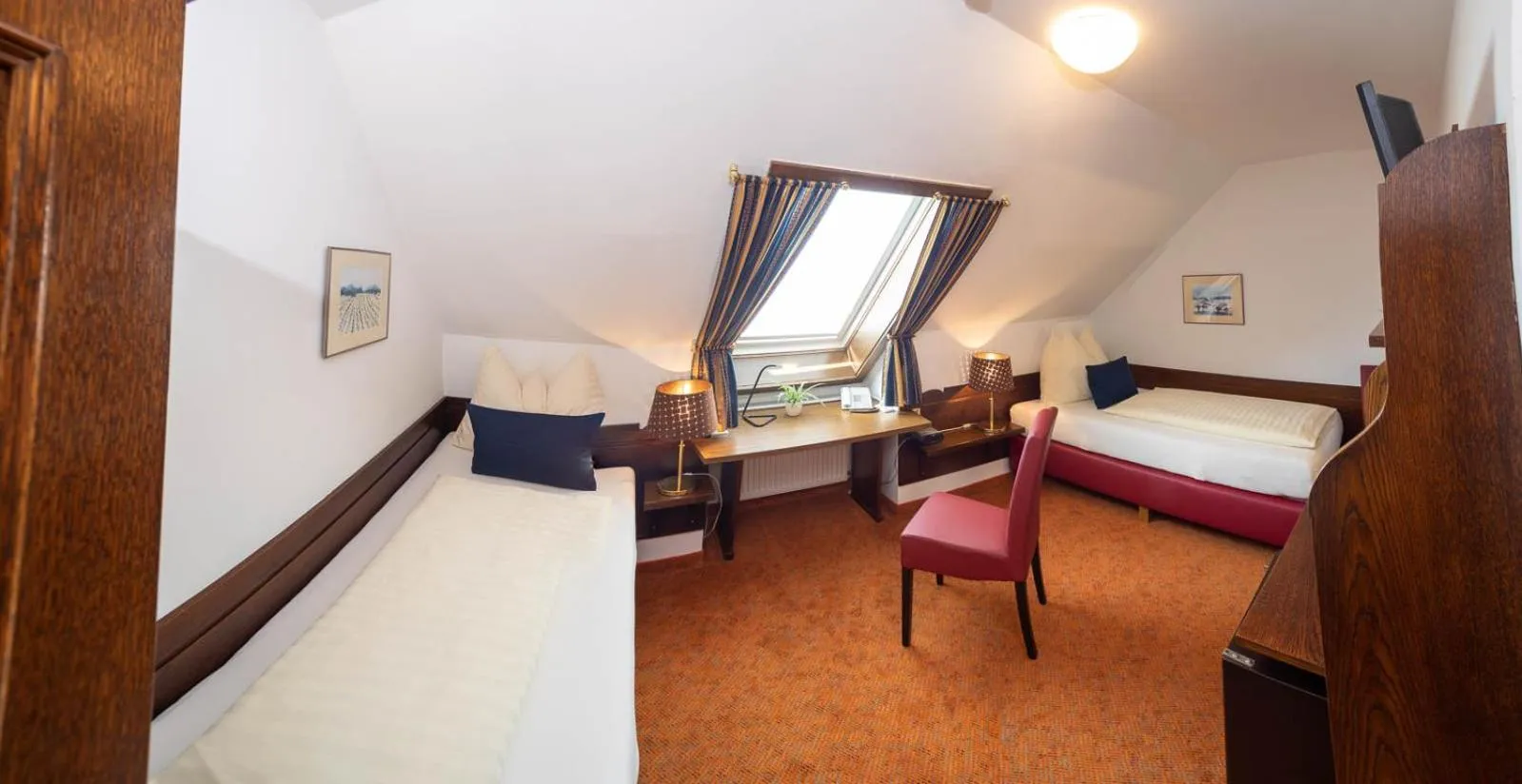 Bed in Hotel Schlair