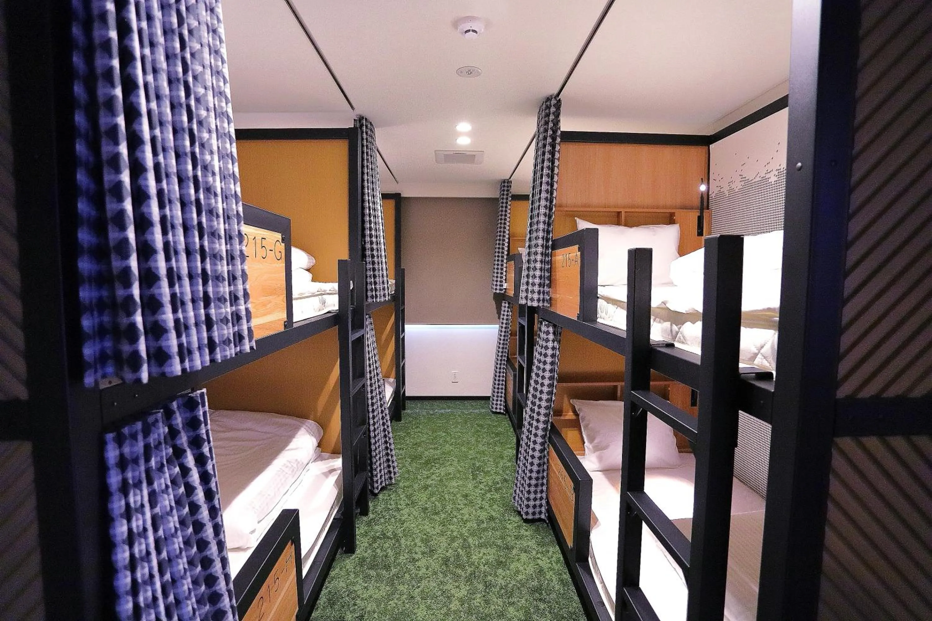 Bed in Hatago COEDOYA