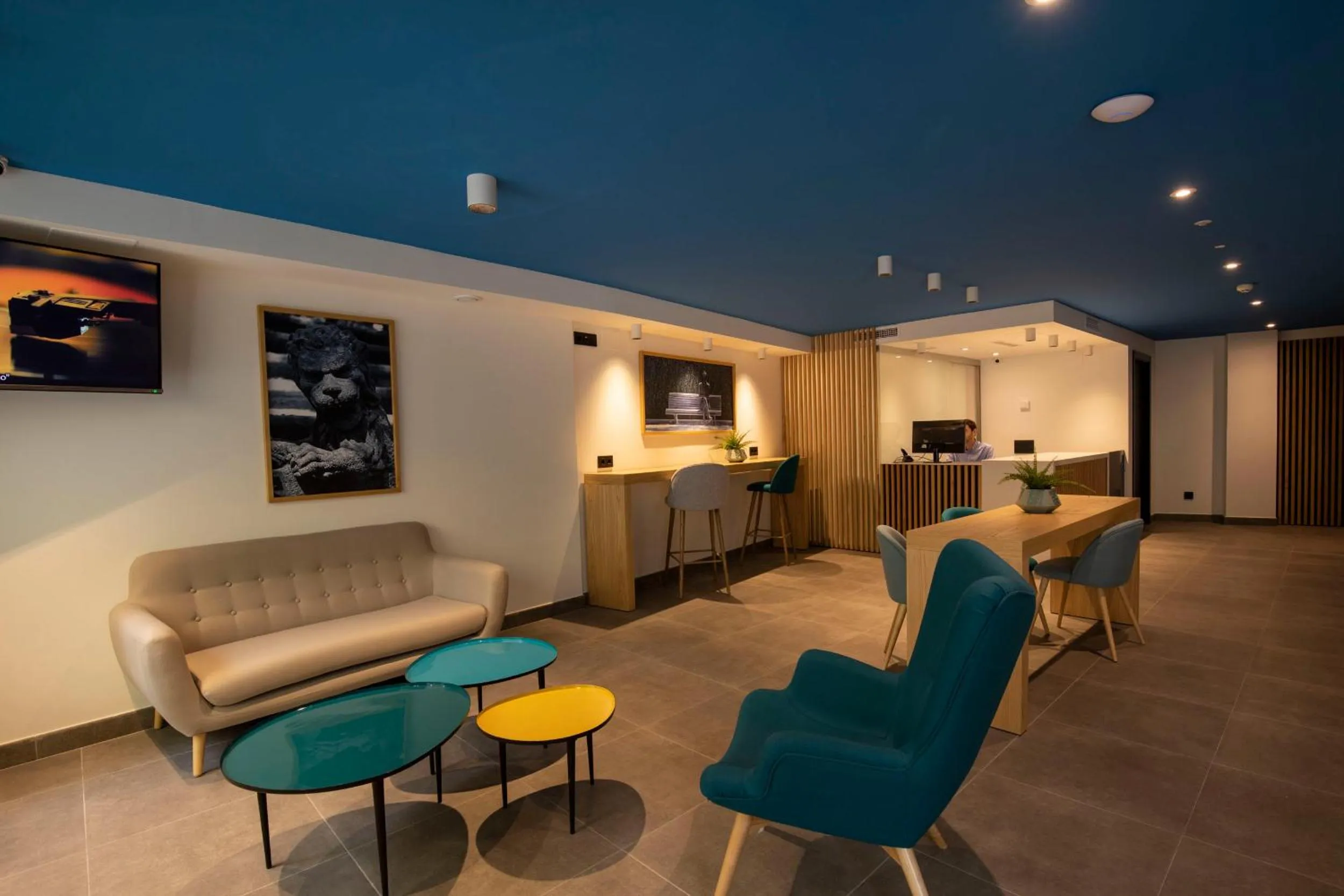 Lobby or reception in Alameda Rooms Santiago