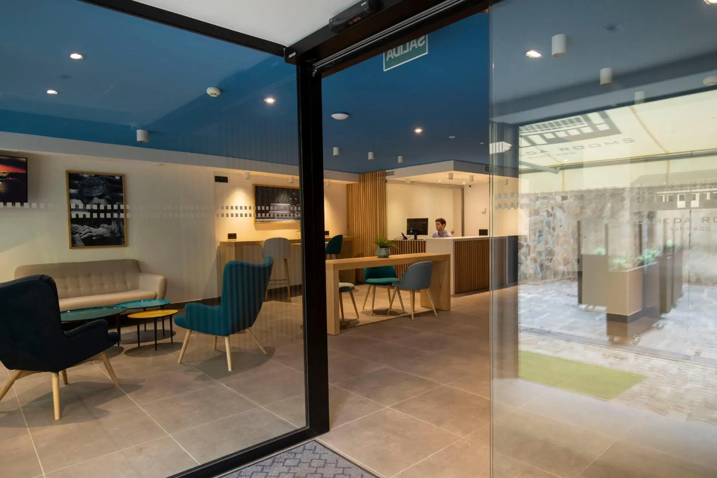 Lobby or reception in Alameda Rooms Santiago Lobby or reception in Alameda Rooms Santiago