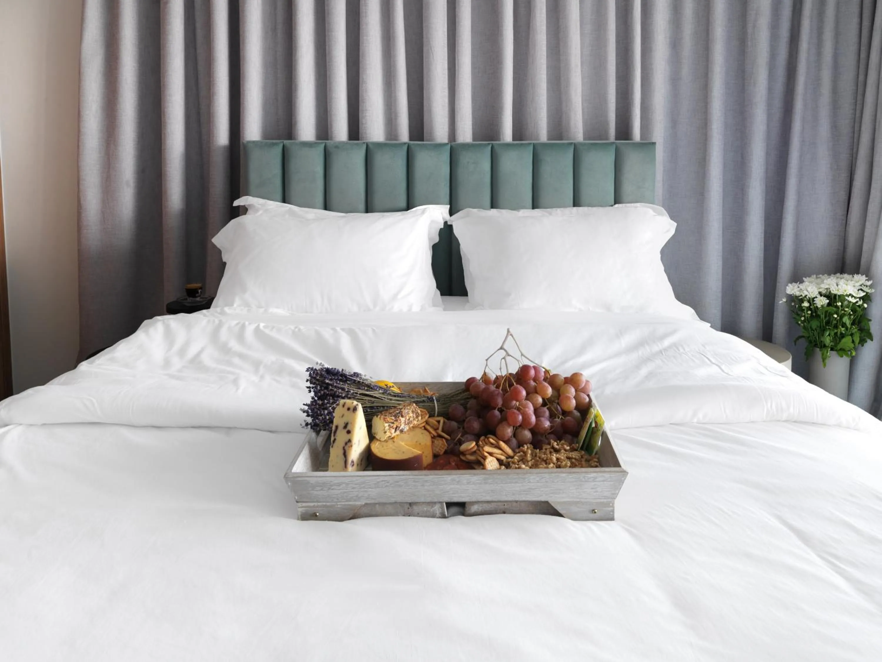 Bedroom, Bed in LIV URBAN Suites