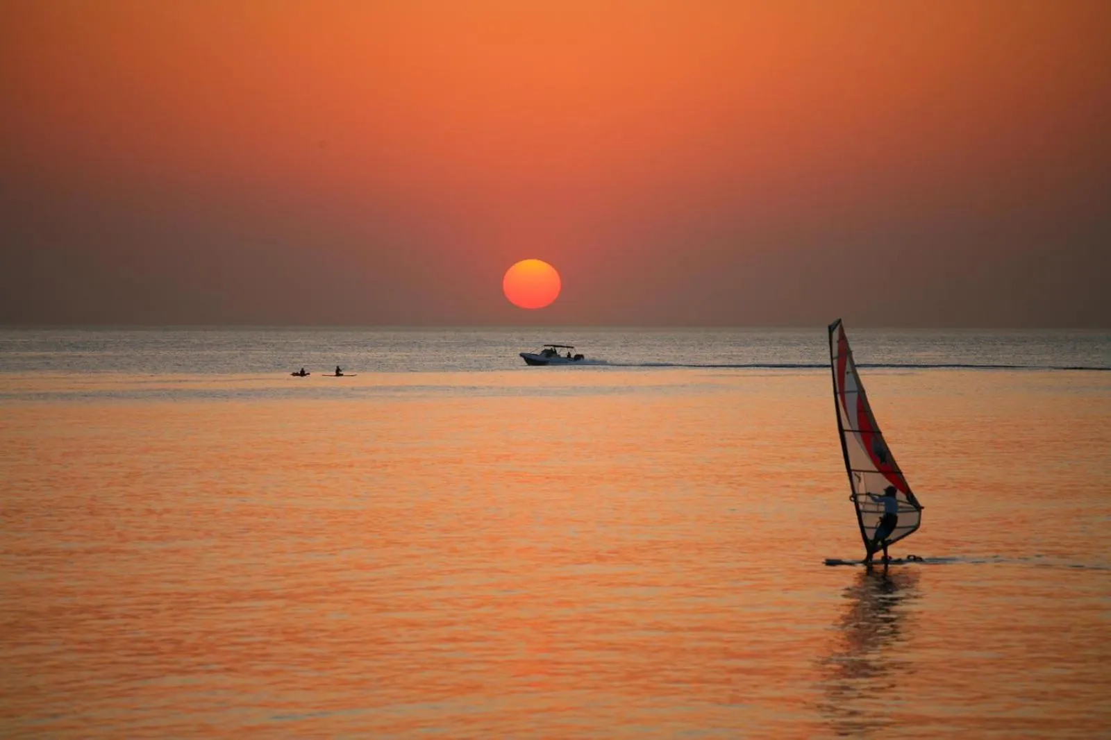 Natural landscape in De' Mar Florentine By Peraia