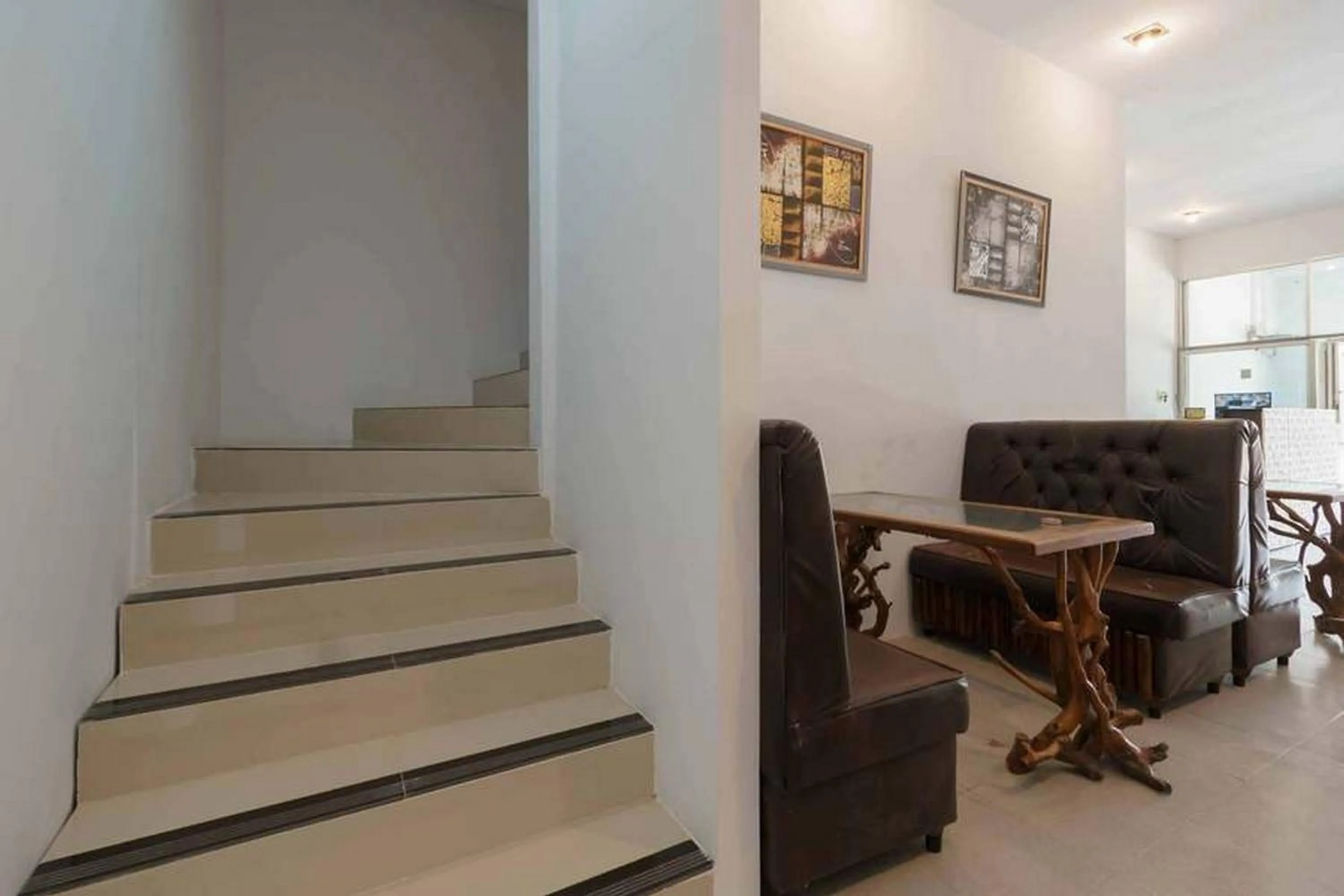 Seating area in RedDoorz at Mutiara Residence Deli Serdang