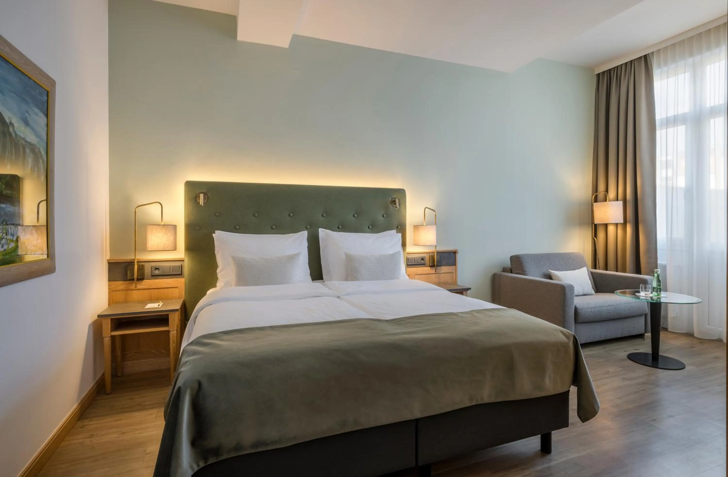 Seating area, Bed in Hotel IMLAUER & Bräu