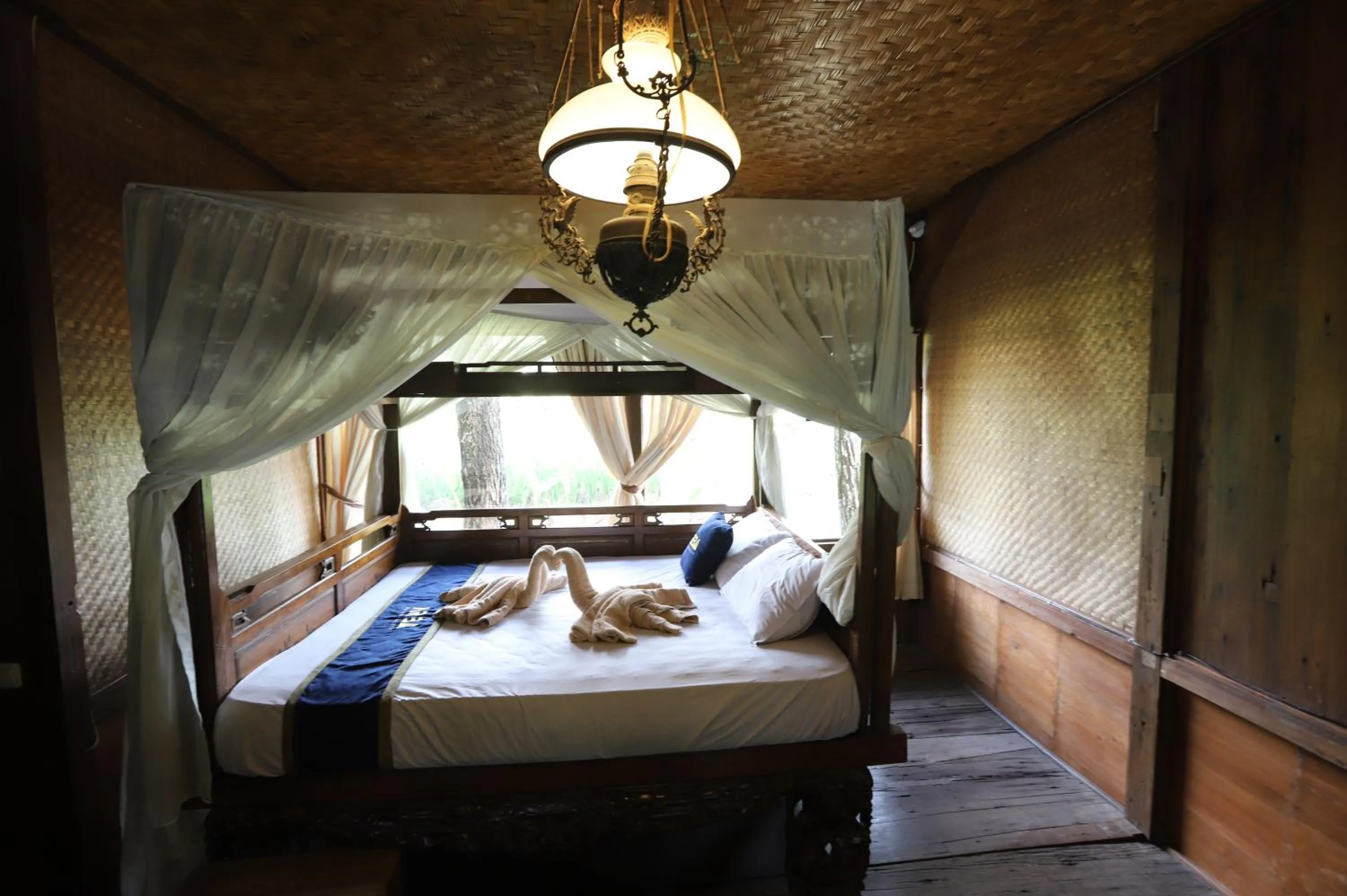 Bedroom, Bed in Katumbiri Resort