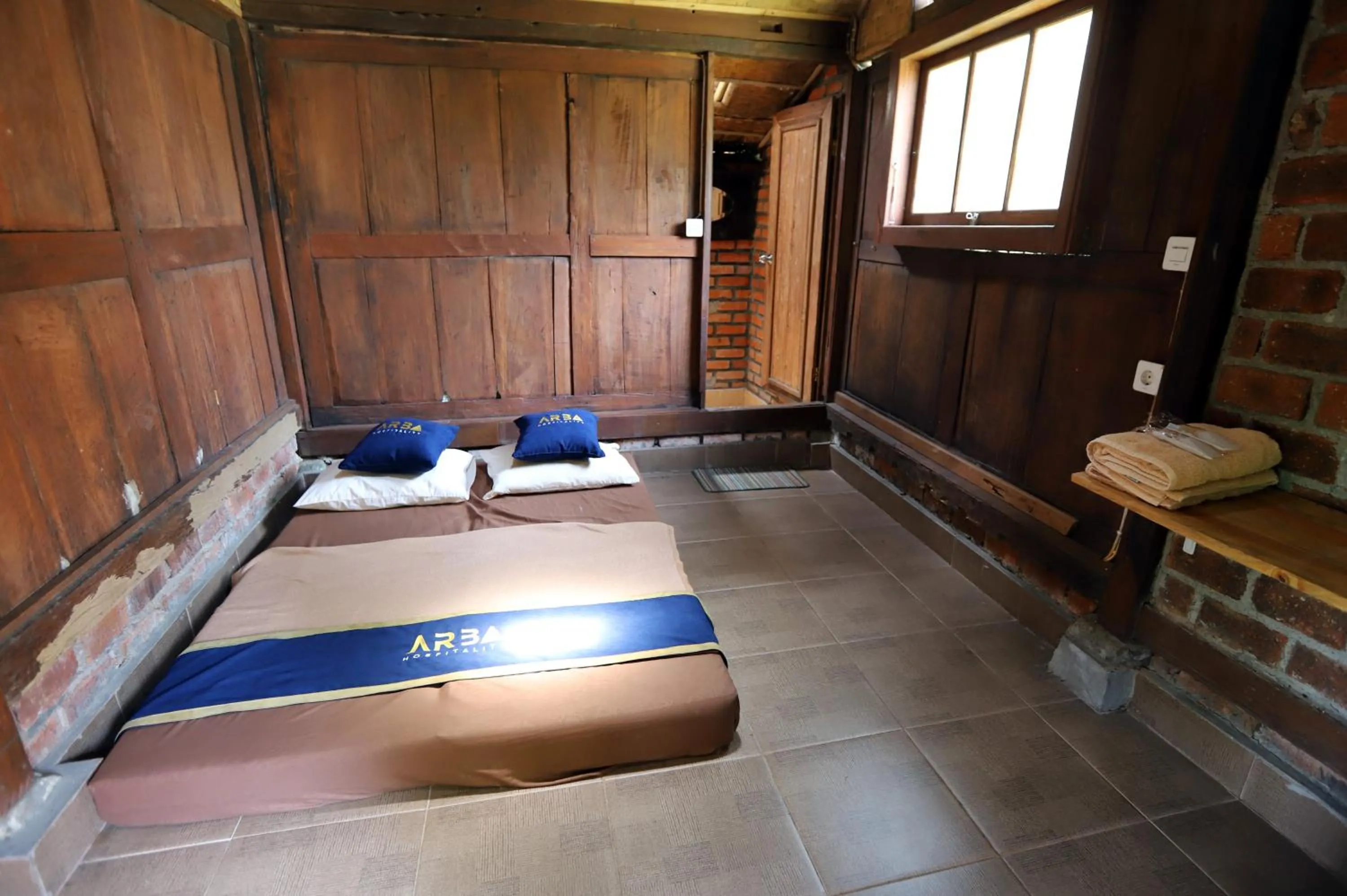 Bedroom, Bed in Katumbiri Resort