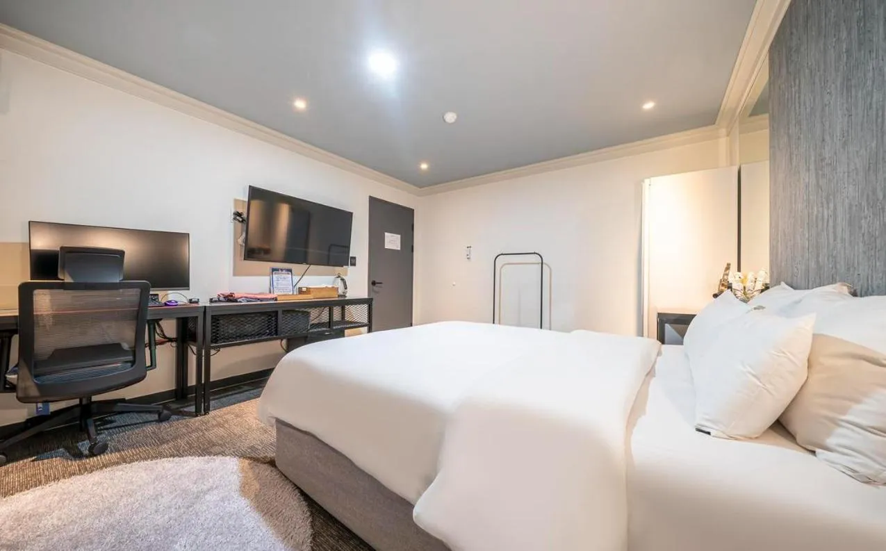 Bed in St. 179 Incheon Hotel