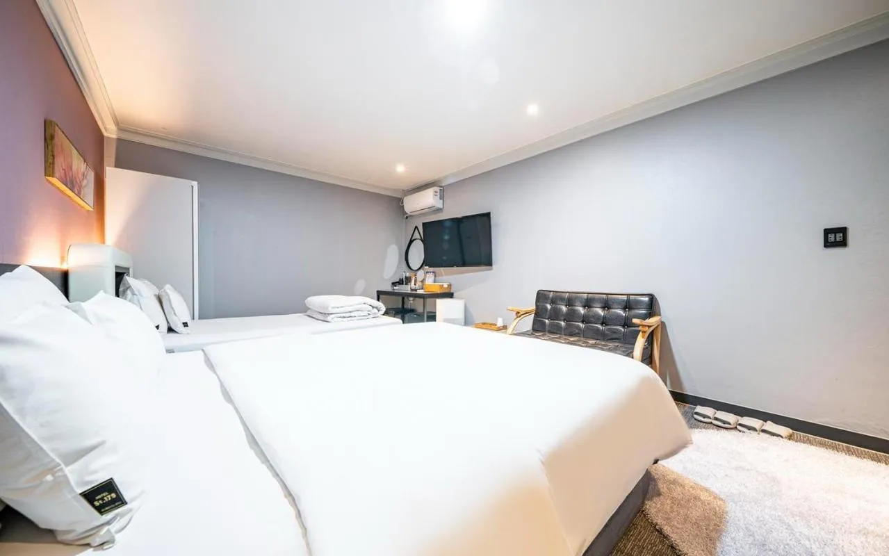 Bed in St. 179 Incheon Hotel