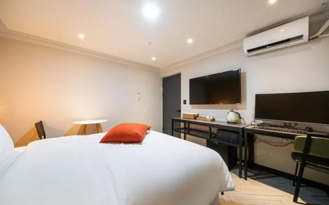 Bedroom in St. 179 Incheon Hotel