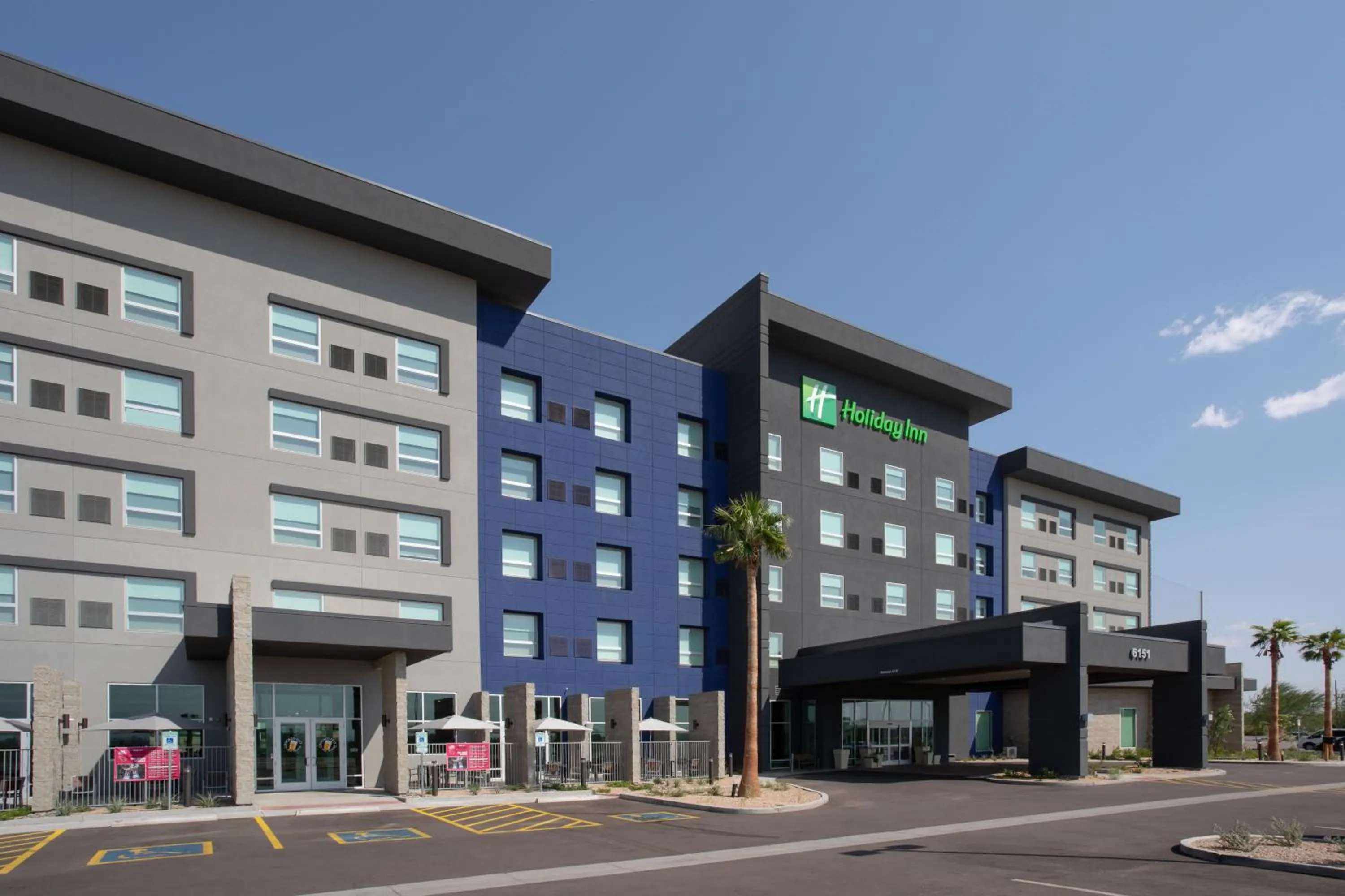 Property building in Holiday Inn Glendale - Stadium & Ent Dist by IHG