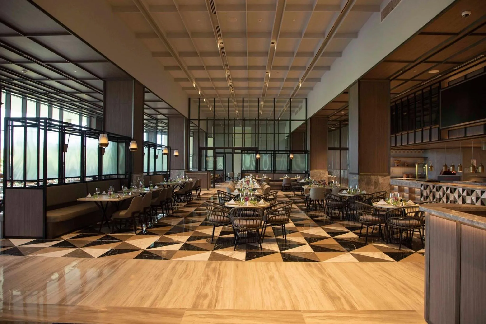 Restaurant/places to eat in Crowne Plaza Phu Quoc Starbay by IHG