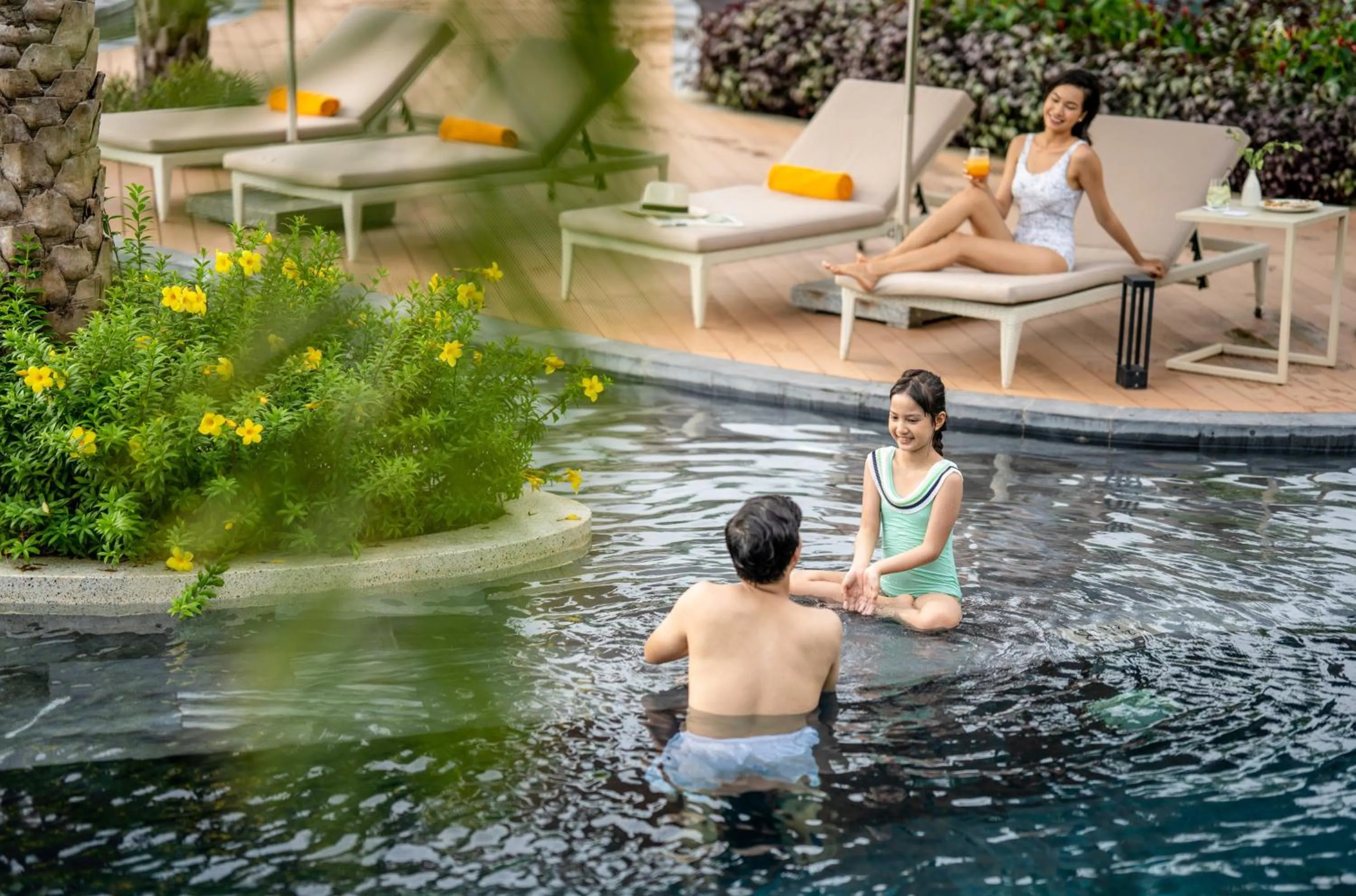 Swimming pool in Crowne Plaza Phu Quoc Starbay by IHG