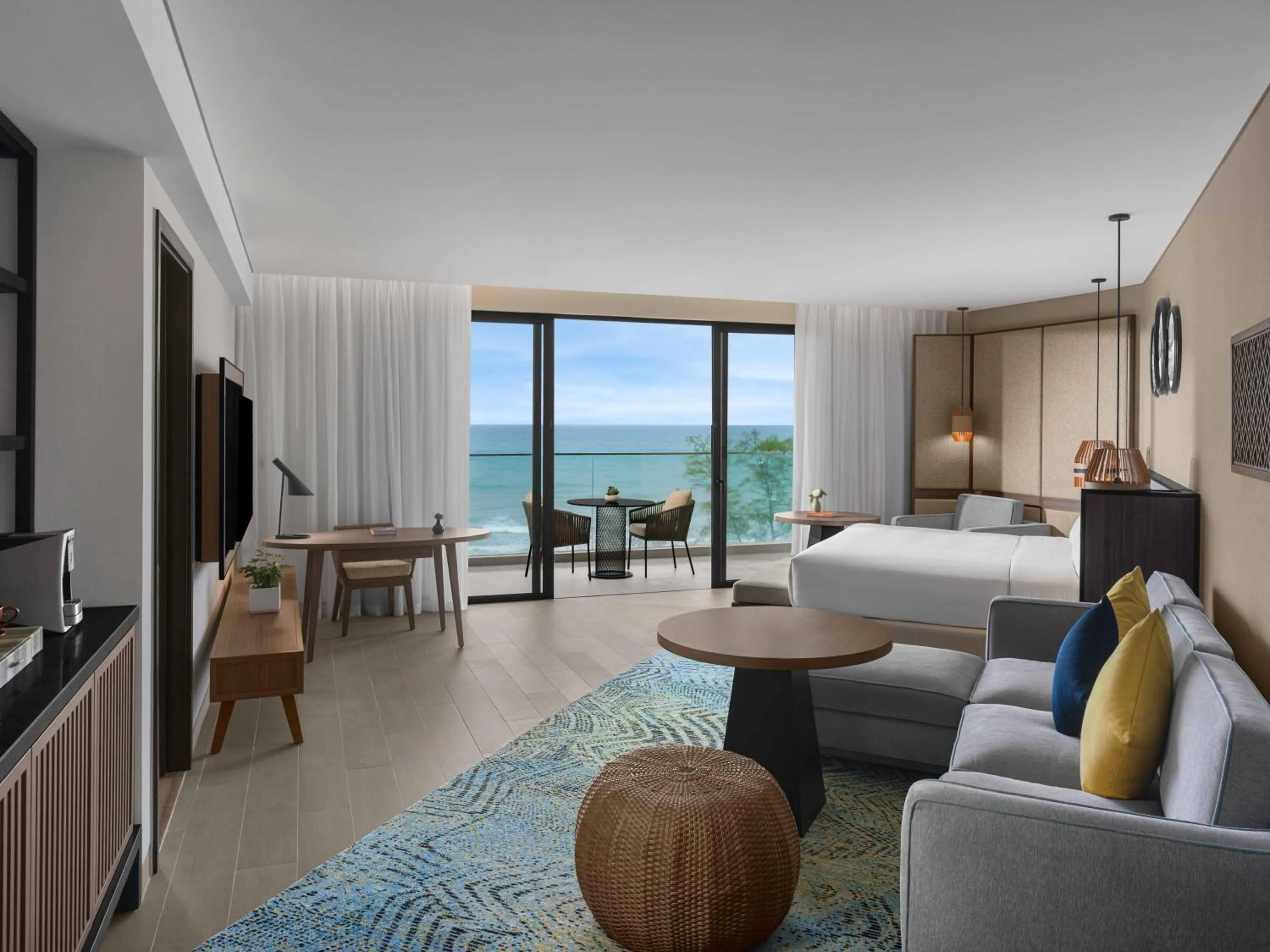 Living room, Bed in Crowne Plaza Phu Quoc Starbay by IHG
